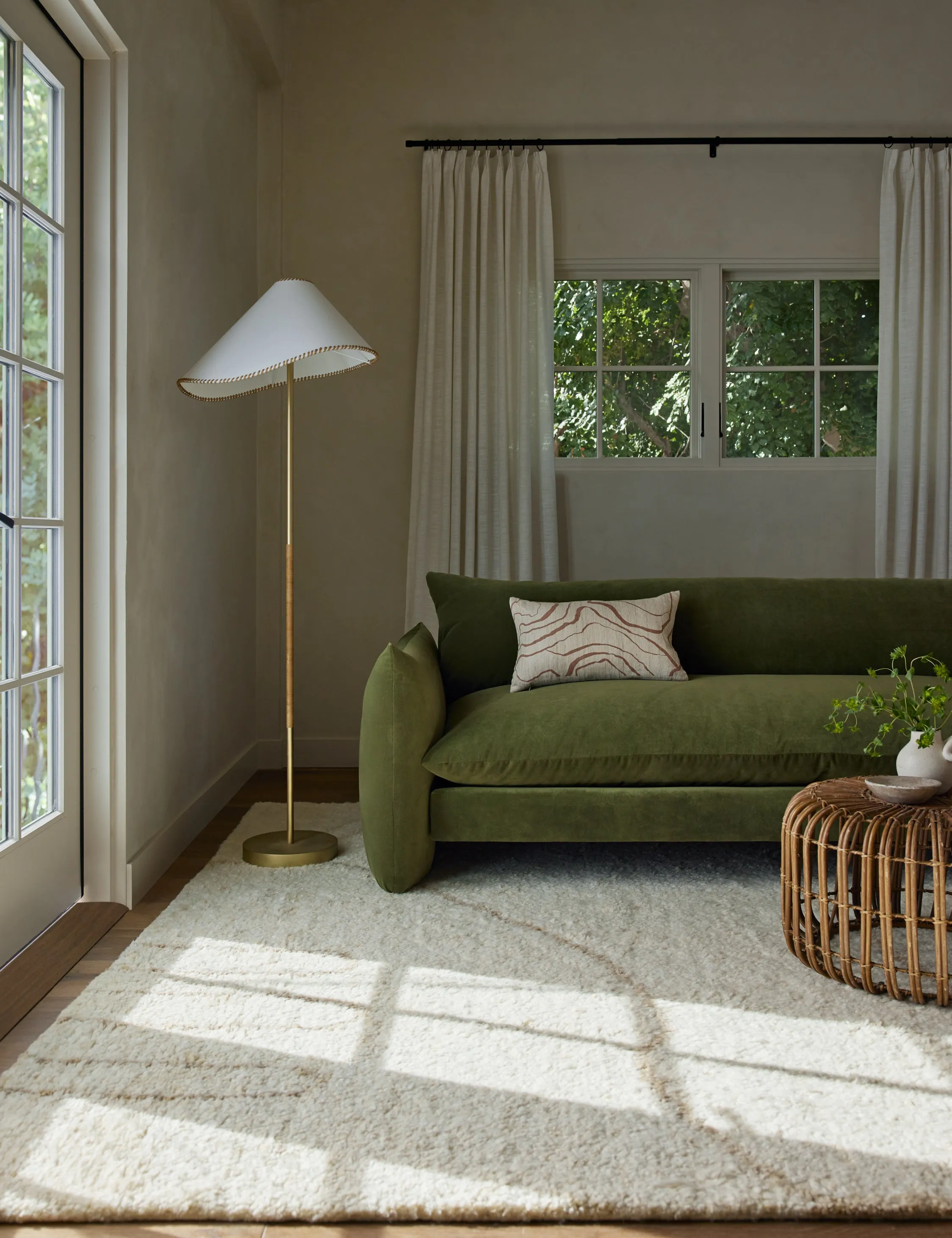Arroyo Floor Lamp by lan Byrd