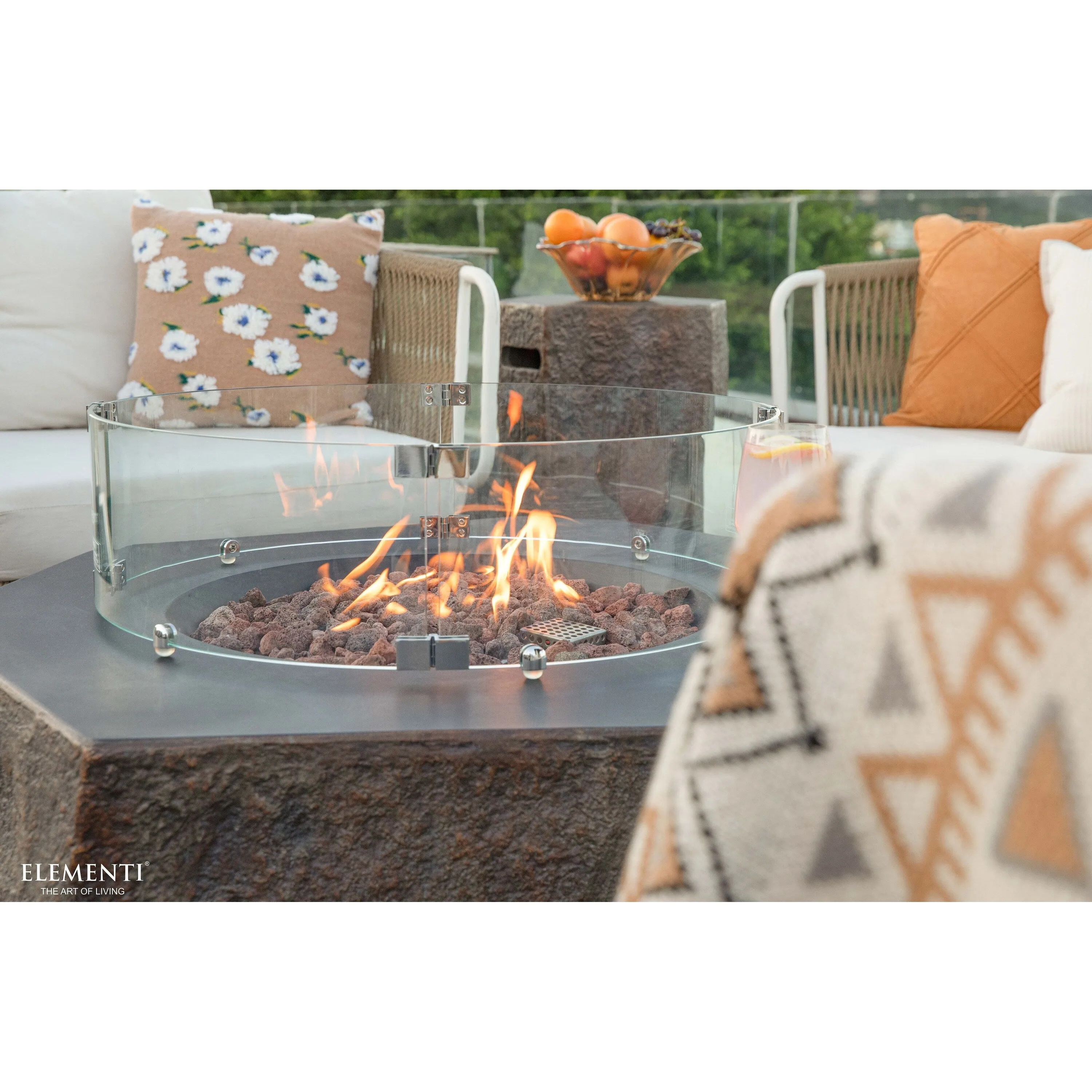 Elementi Columbia 45.000 BTU Concrete Propane Fire Table with Lava Rocks & Cover - 41.7 X 41.7 X 15.7