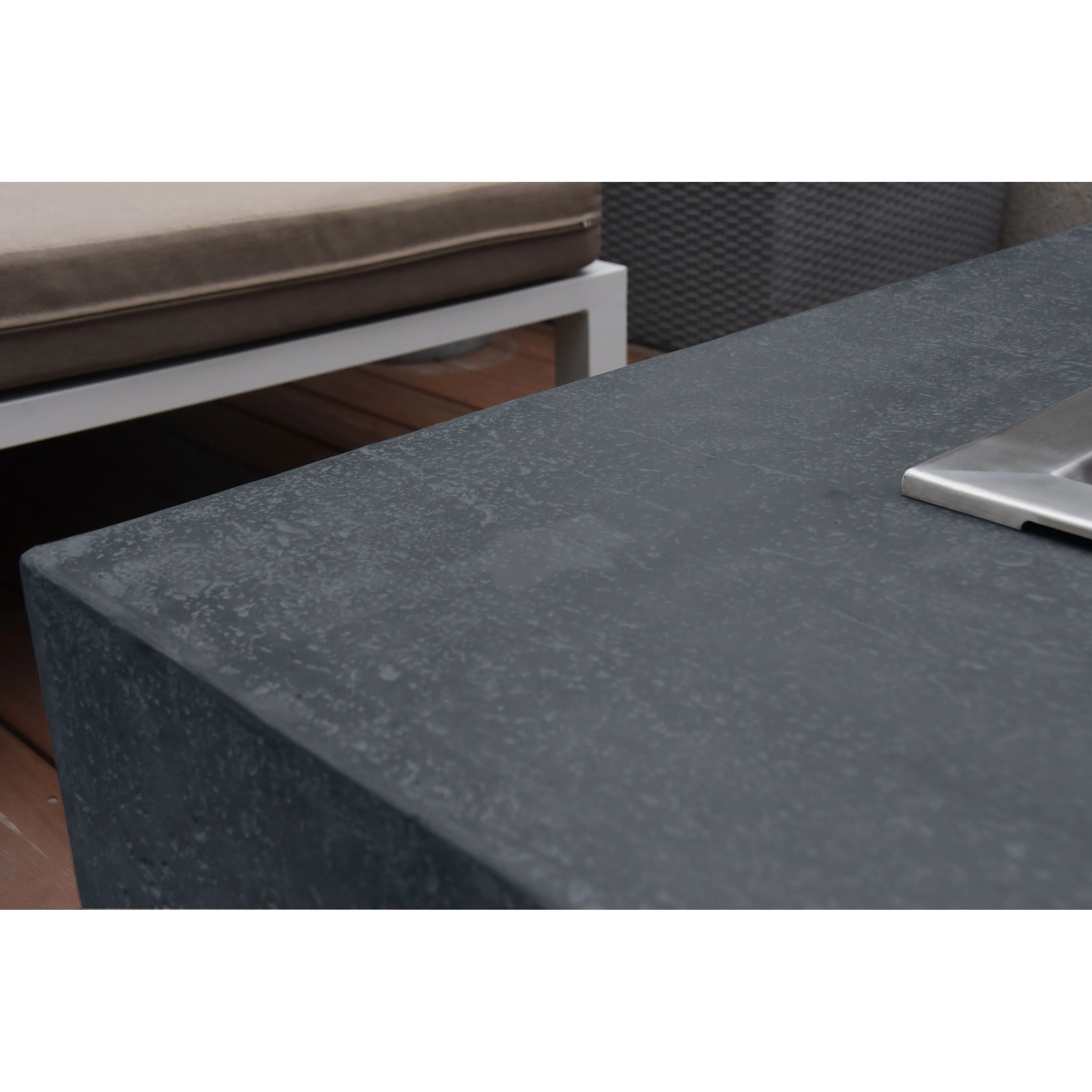 Elementi Granville 45.000 BTU Dark Grey Concrete Fire Table with Lava Rocks & Cover - 60 X 27.4 X 16.9