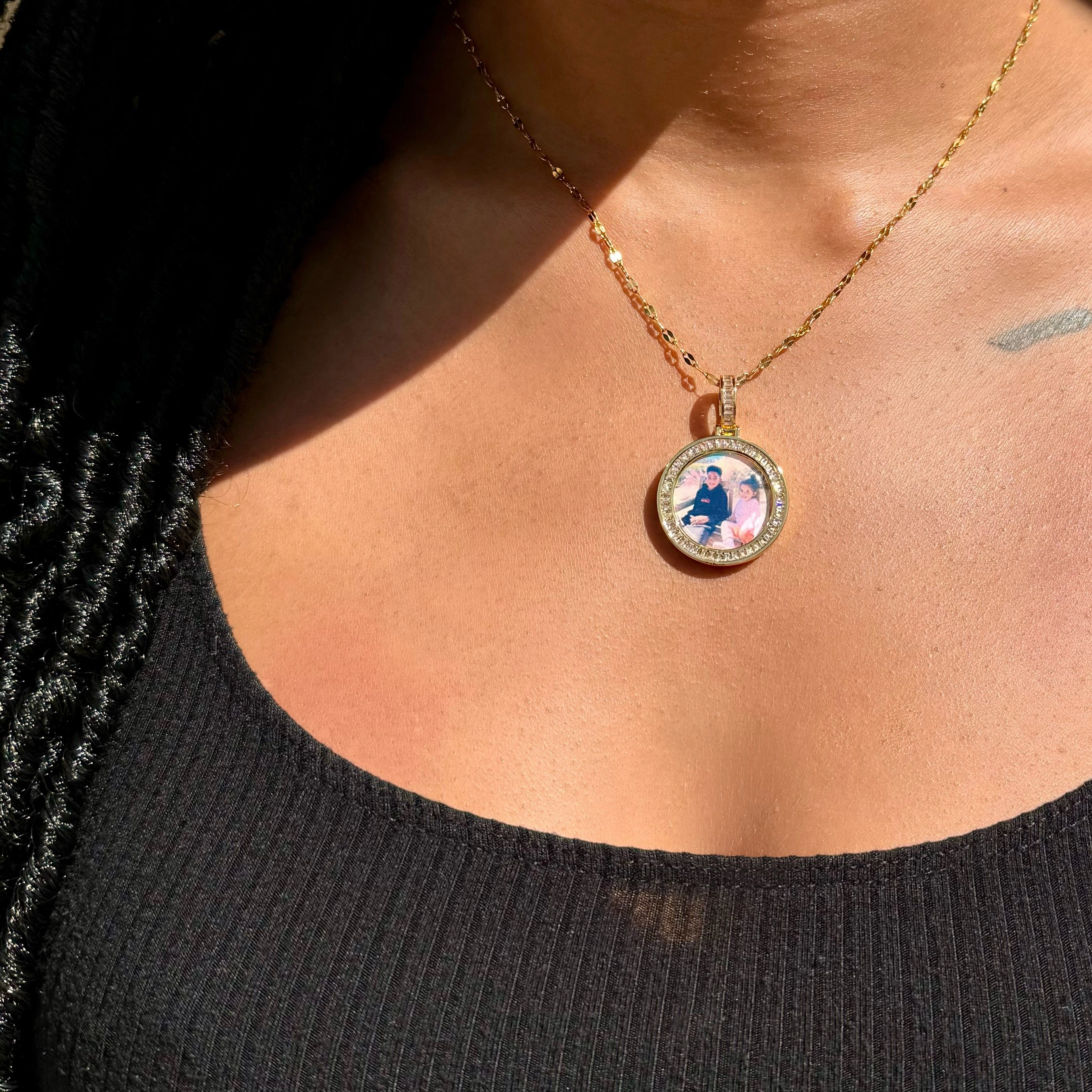 Gold Small Medallion Picture Necklace