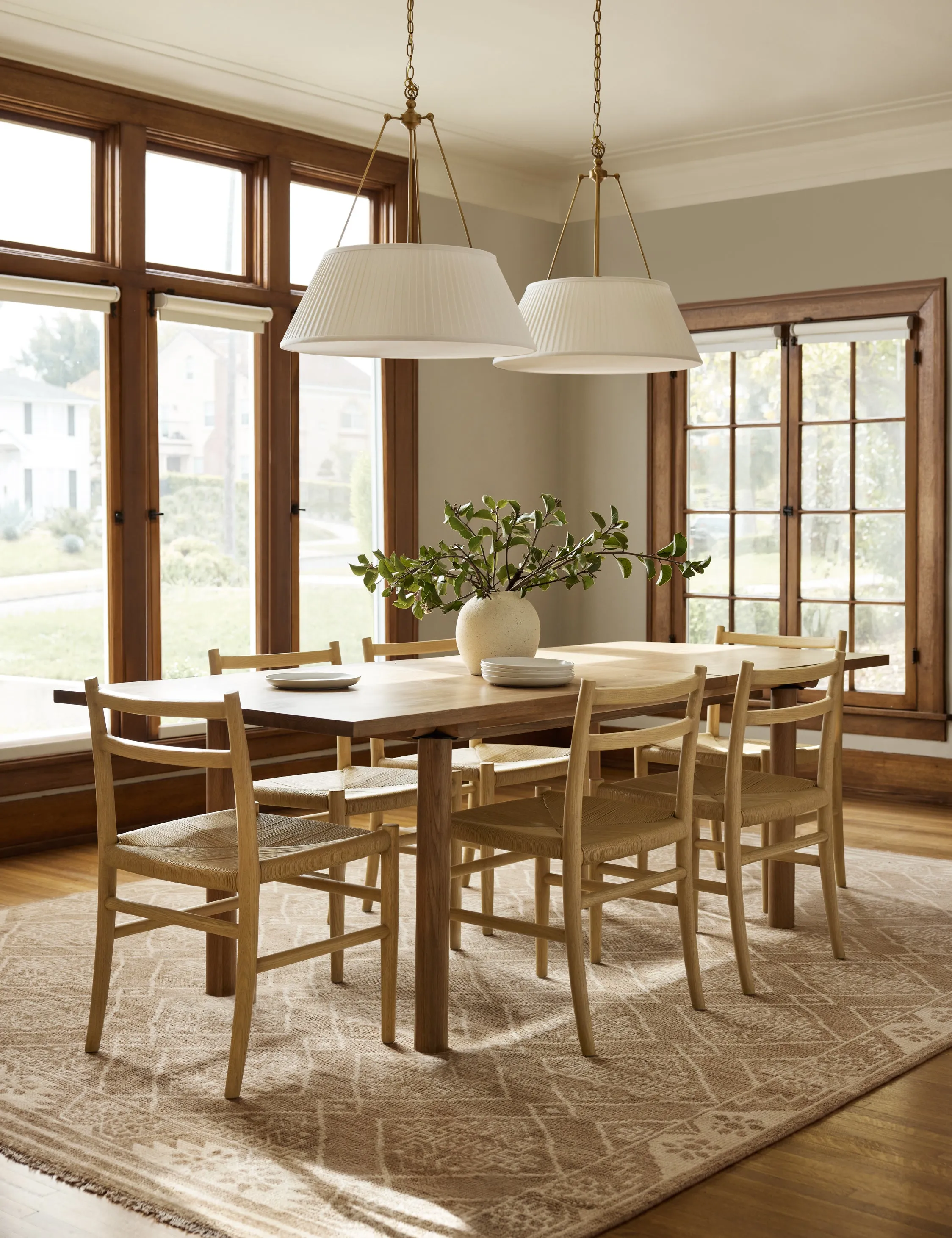 Golda Pendant Light