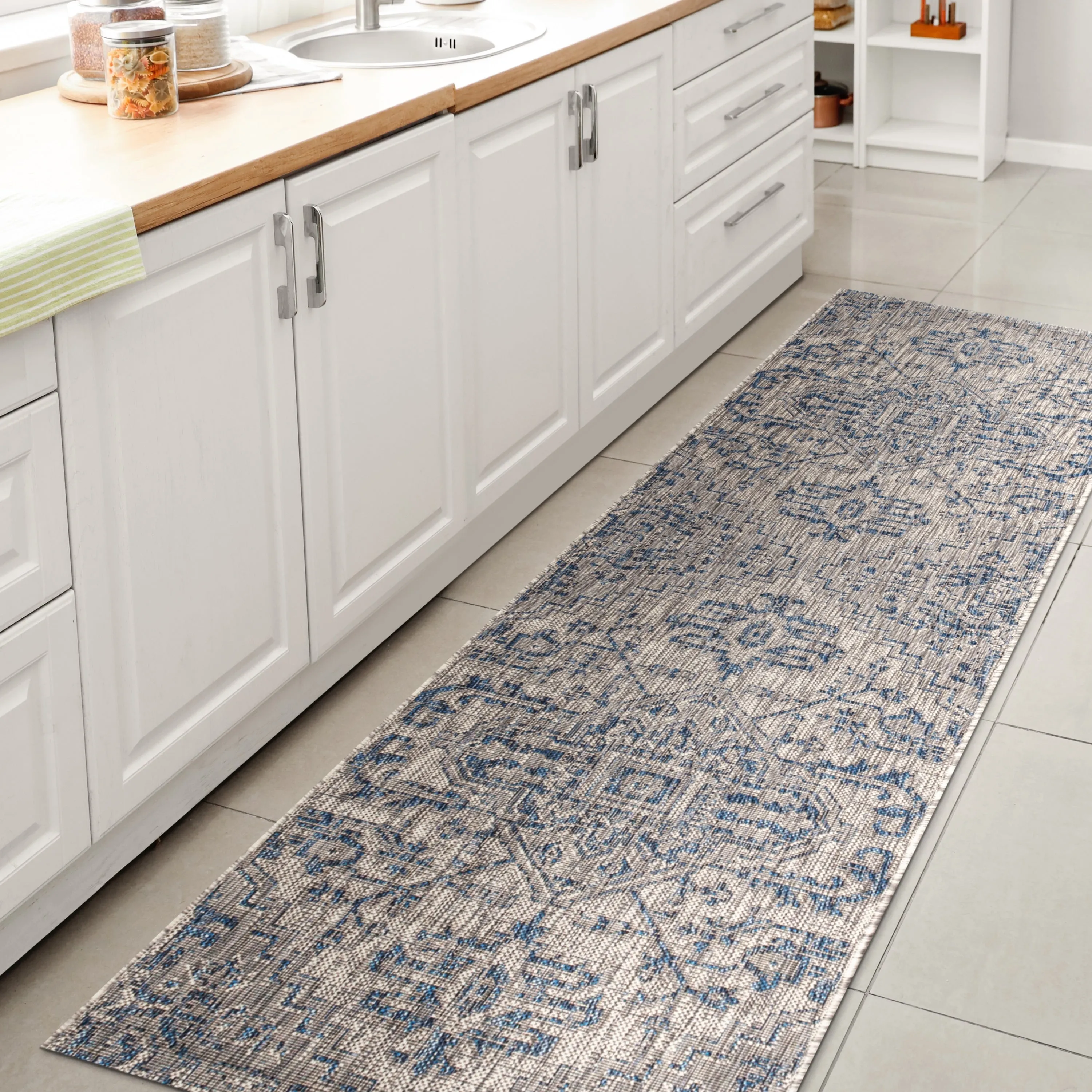 JONATHAN Y Charleston Medallion Indoor/Outdoor Area Rug