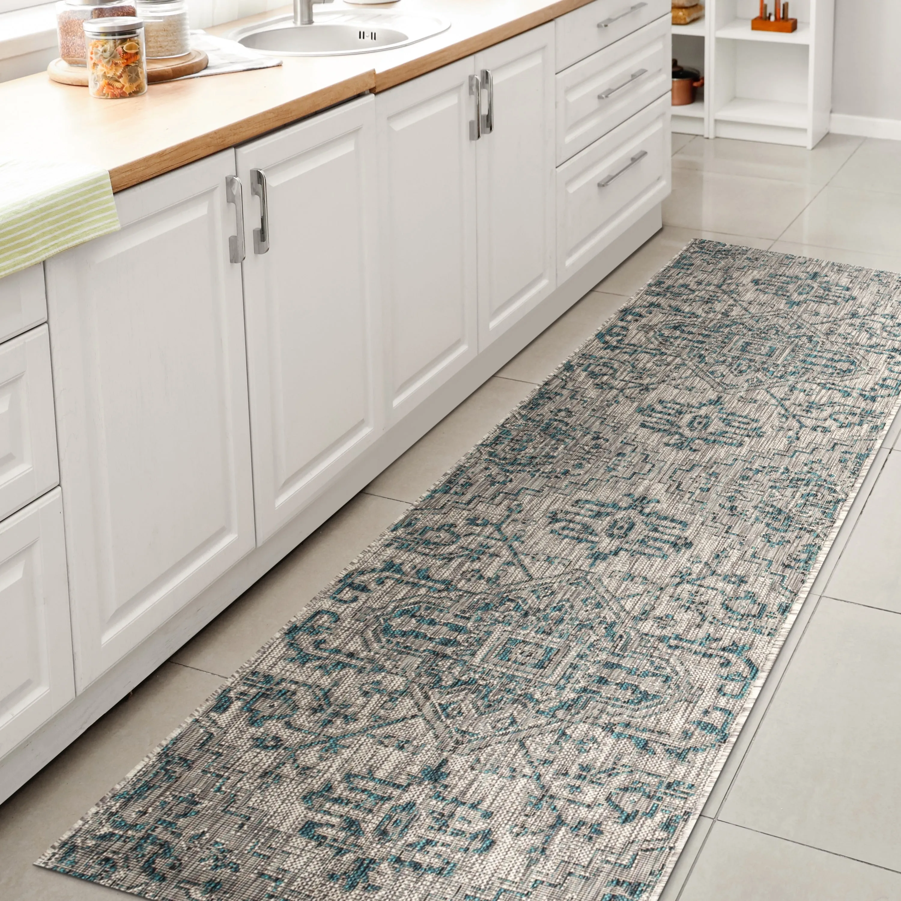 JONATHAN Y Charleston Medallion Indoor/Outdoor Area Rug