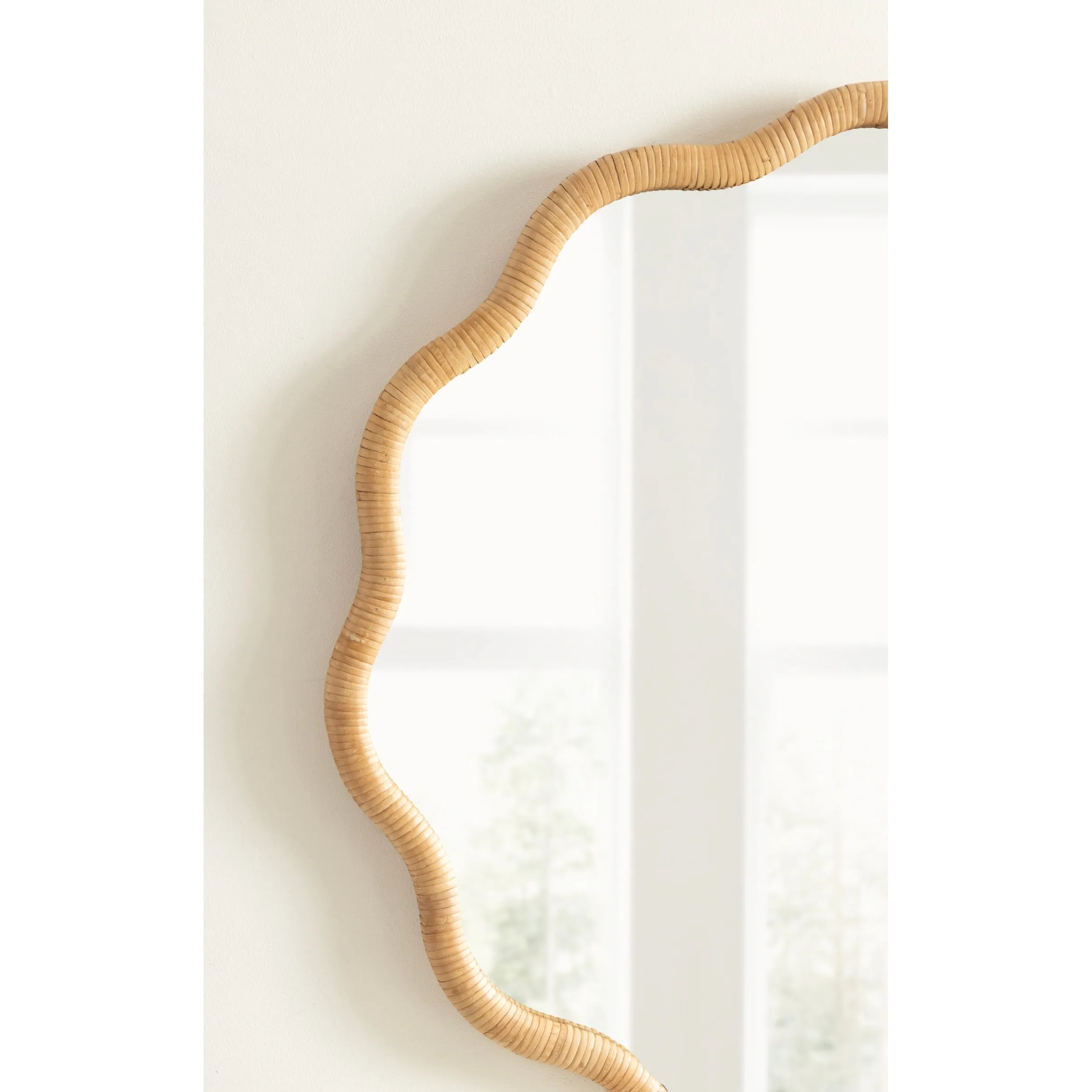 Kate and Laurel Rahfy Scallop Framed Wall Mirror - 26x26