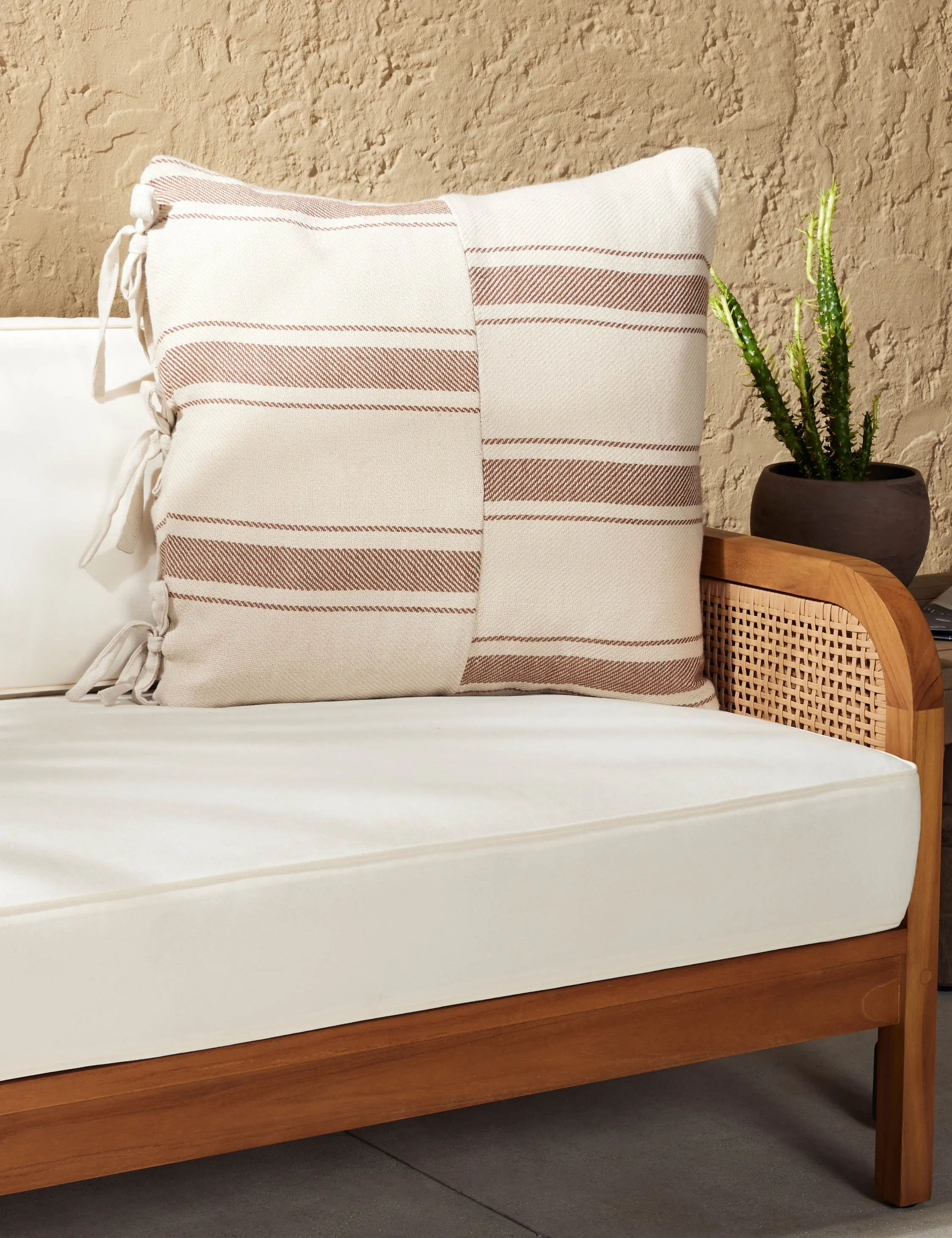 Kearney Indoor / Outdoor Pillow