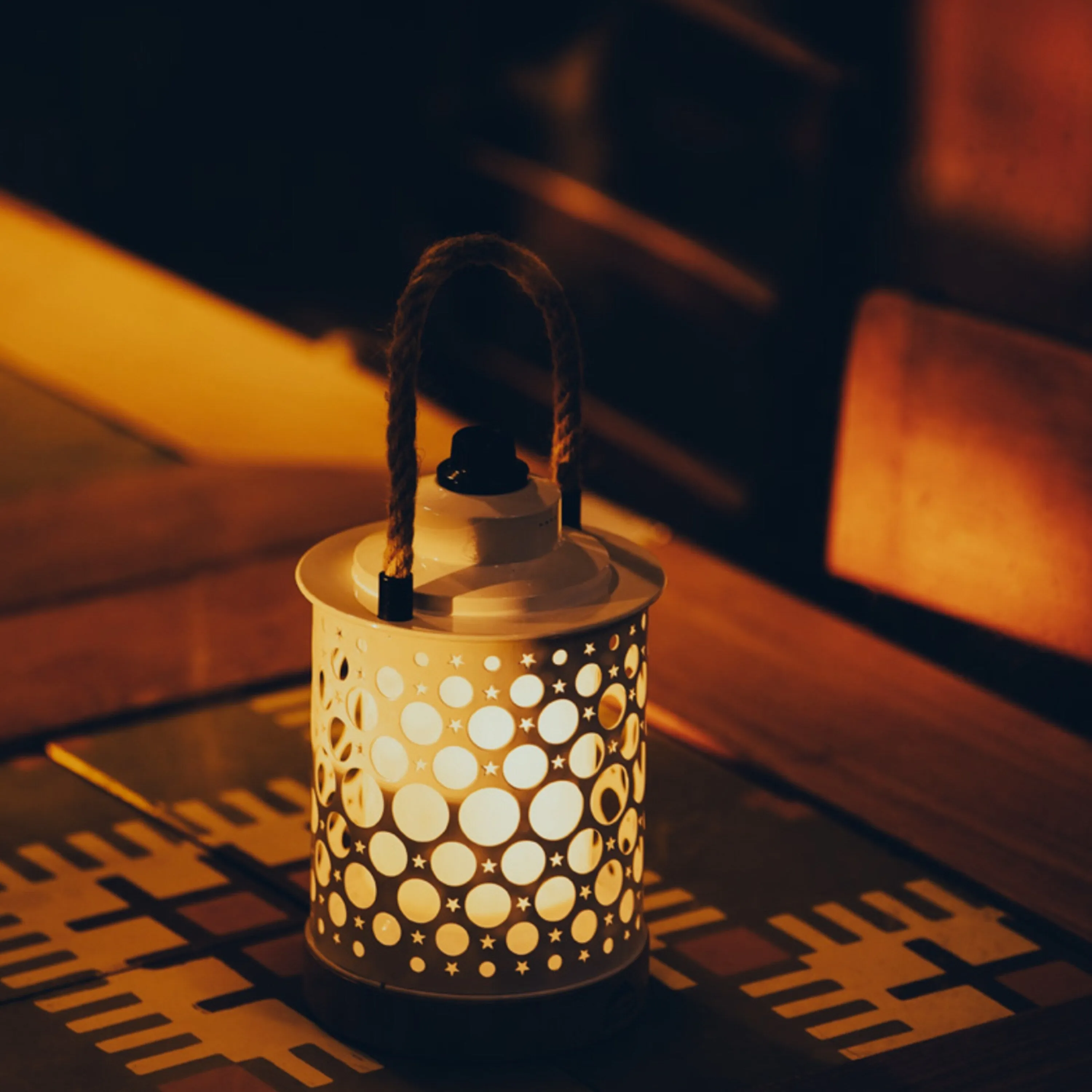 Kibun by Bulbrite Stargaze Cordless LED Outdoor Table Lamp with Dimmer. 3-Level Brightness with Dual Power Source