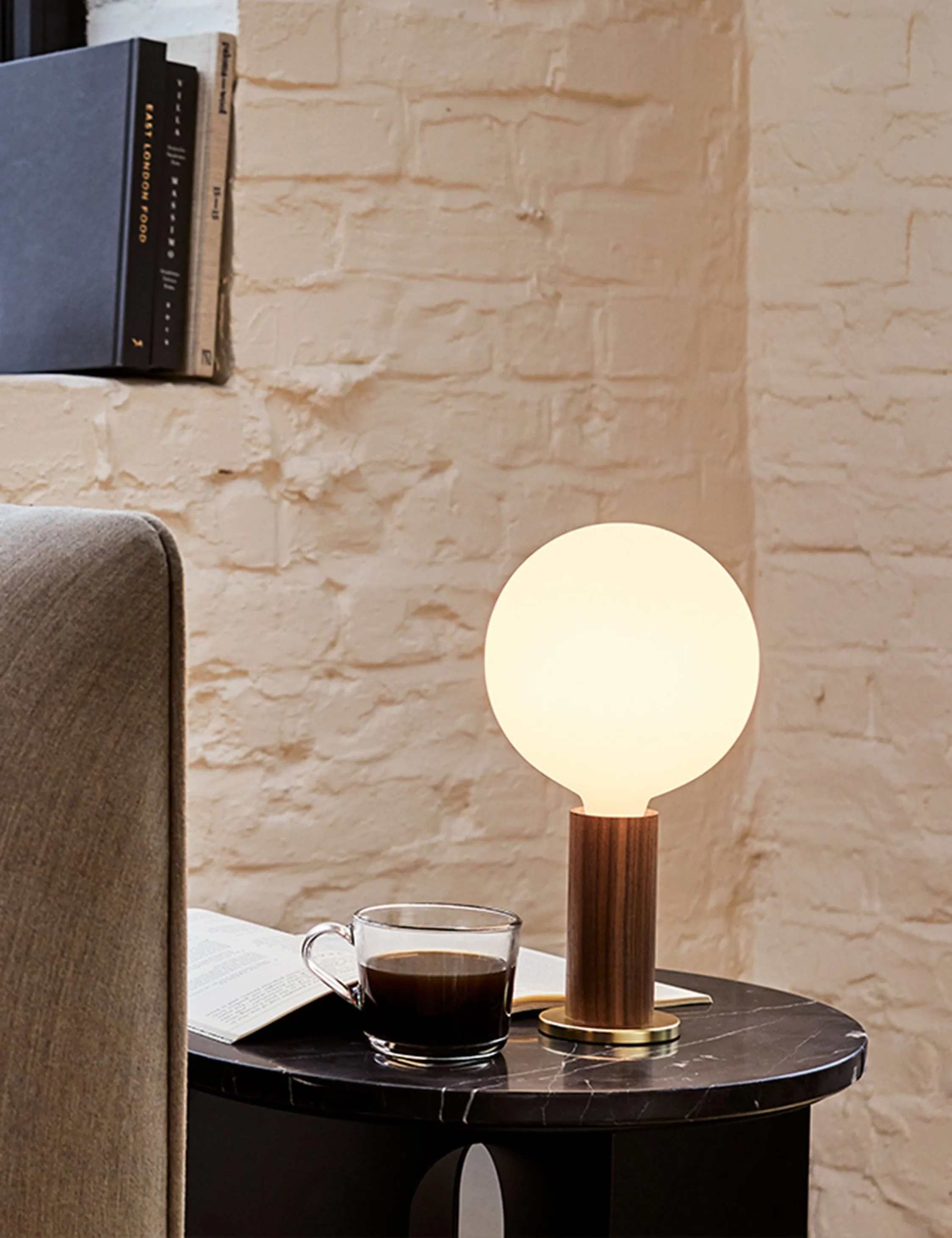 Knuckle Table Lamp with Sphere IV by Tala