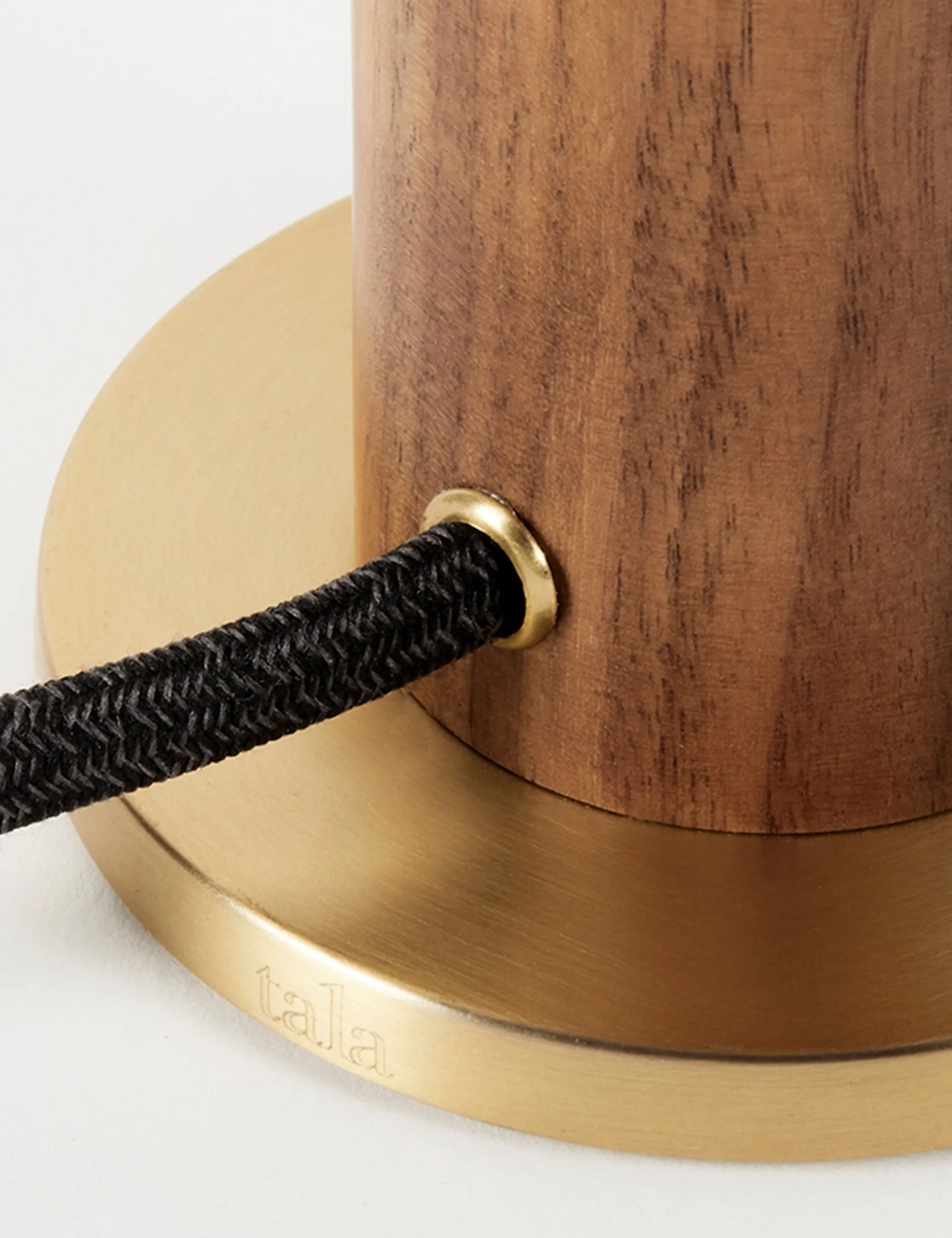 Knuckle Table Lamp with Voronoi I by Tala