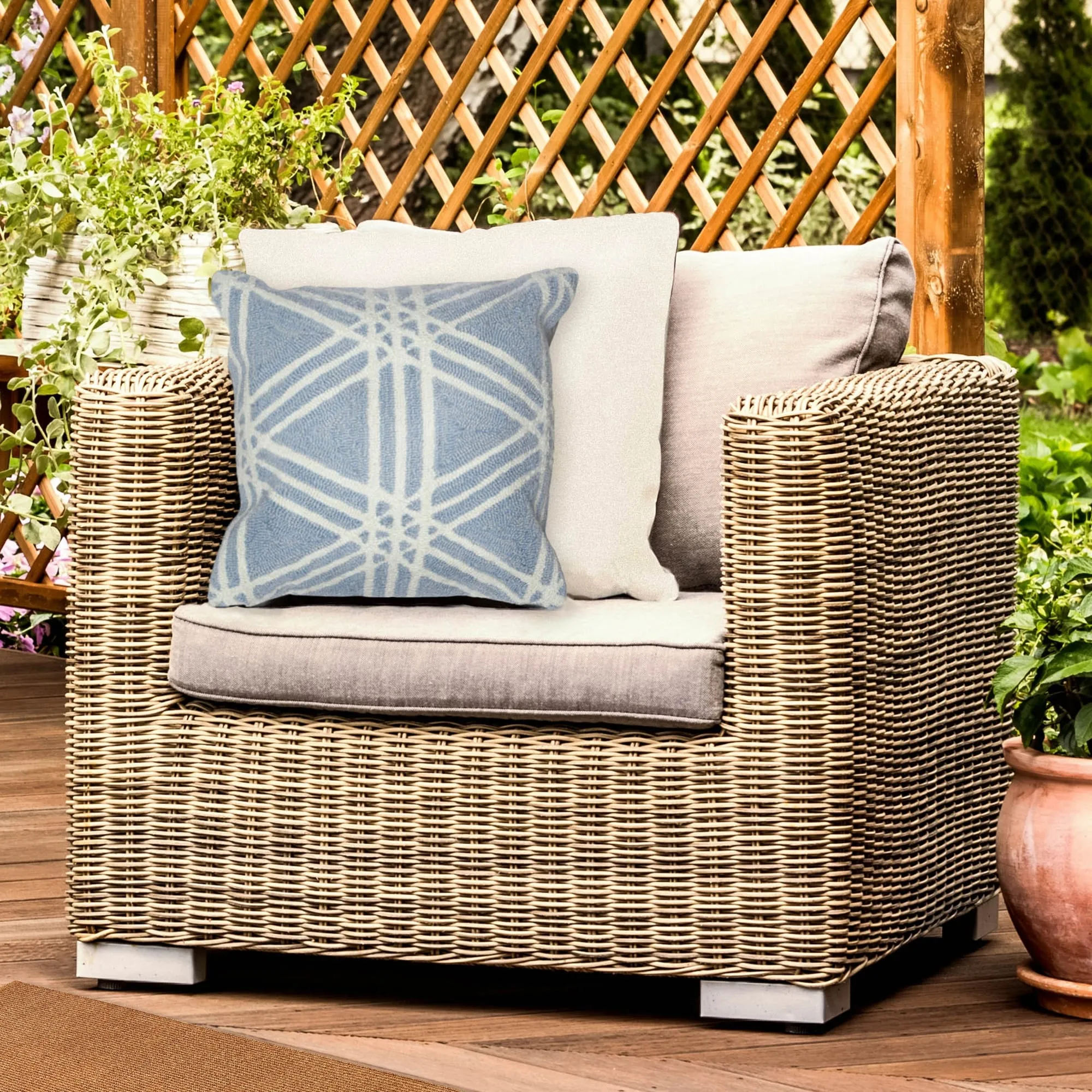 Liora Manne Frontporch Hex Indoor/Outdoor Pillow