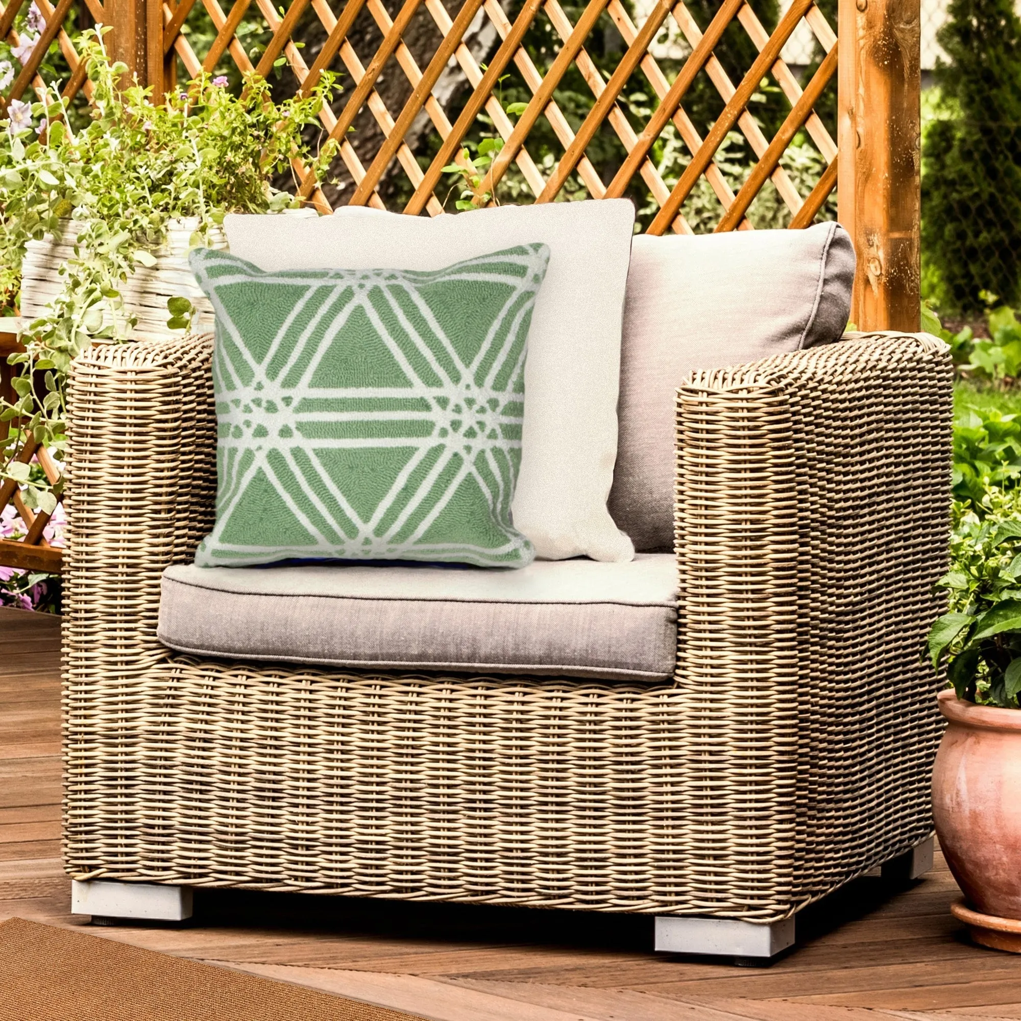 Liora Manne Frontporch Hex Indoor/Outdoor Pillow