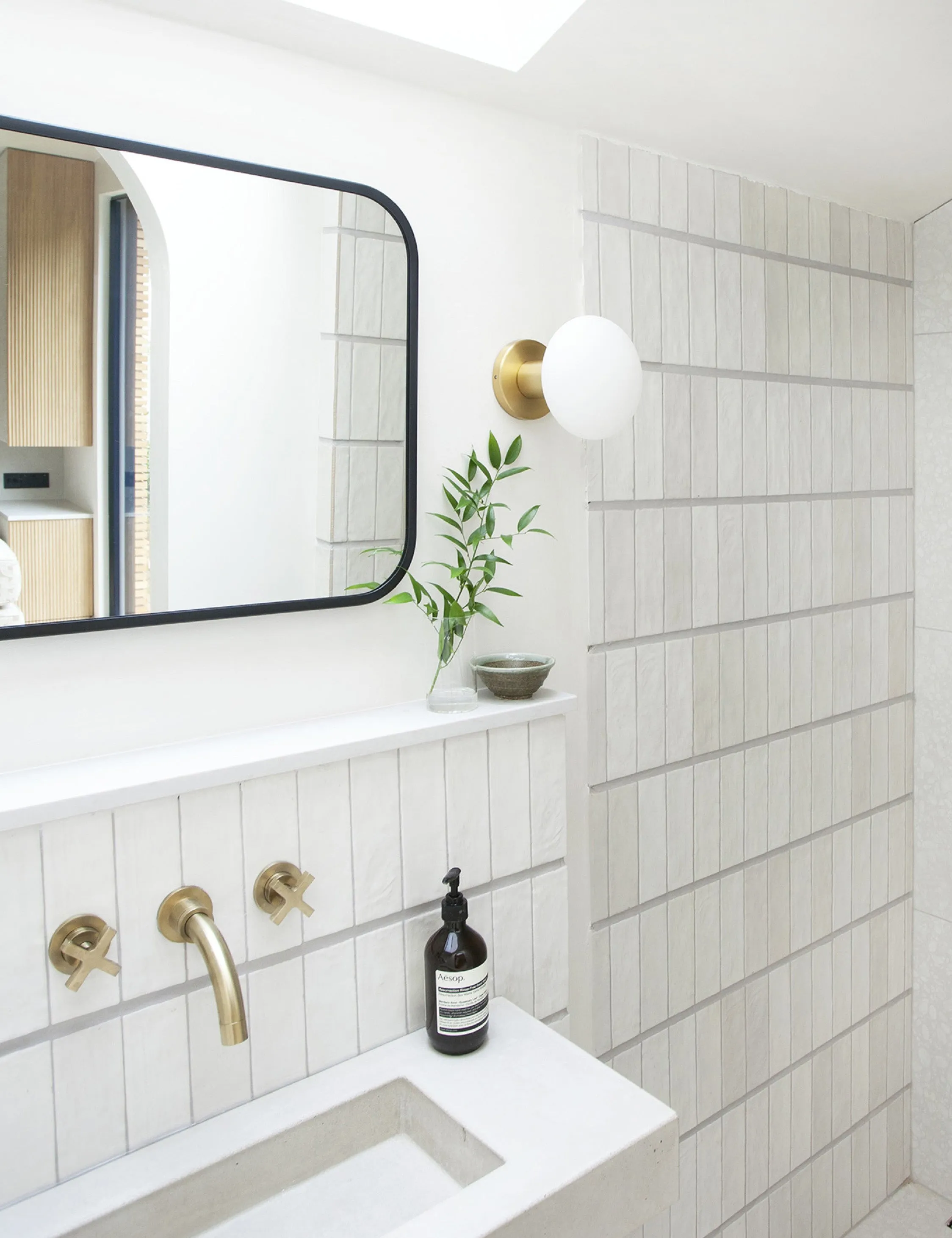 Lochan Outdoor Sconce with Oval by Tala