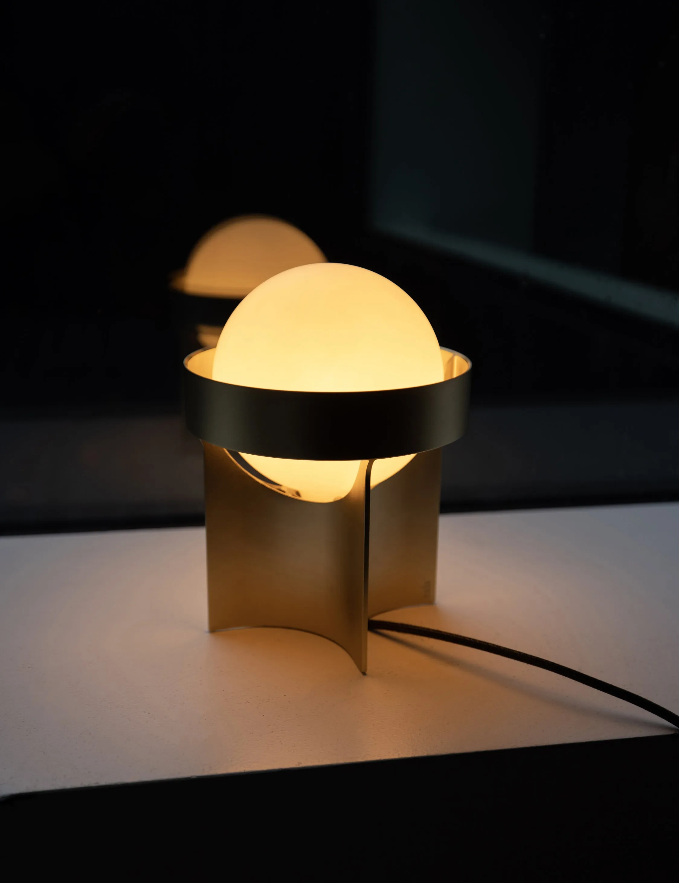 Loop Table Lamp with Sphere IV by Tala