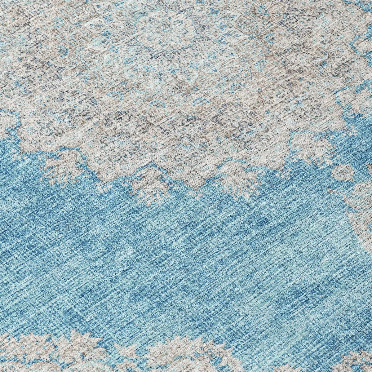 Machine Washable Indoor/ Outdoor Vintage Traditional Chantille Rug