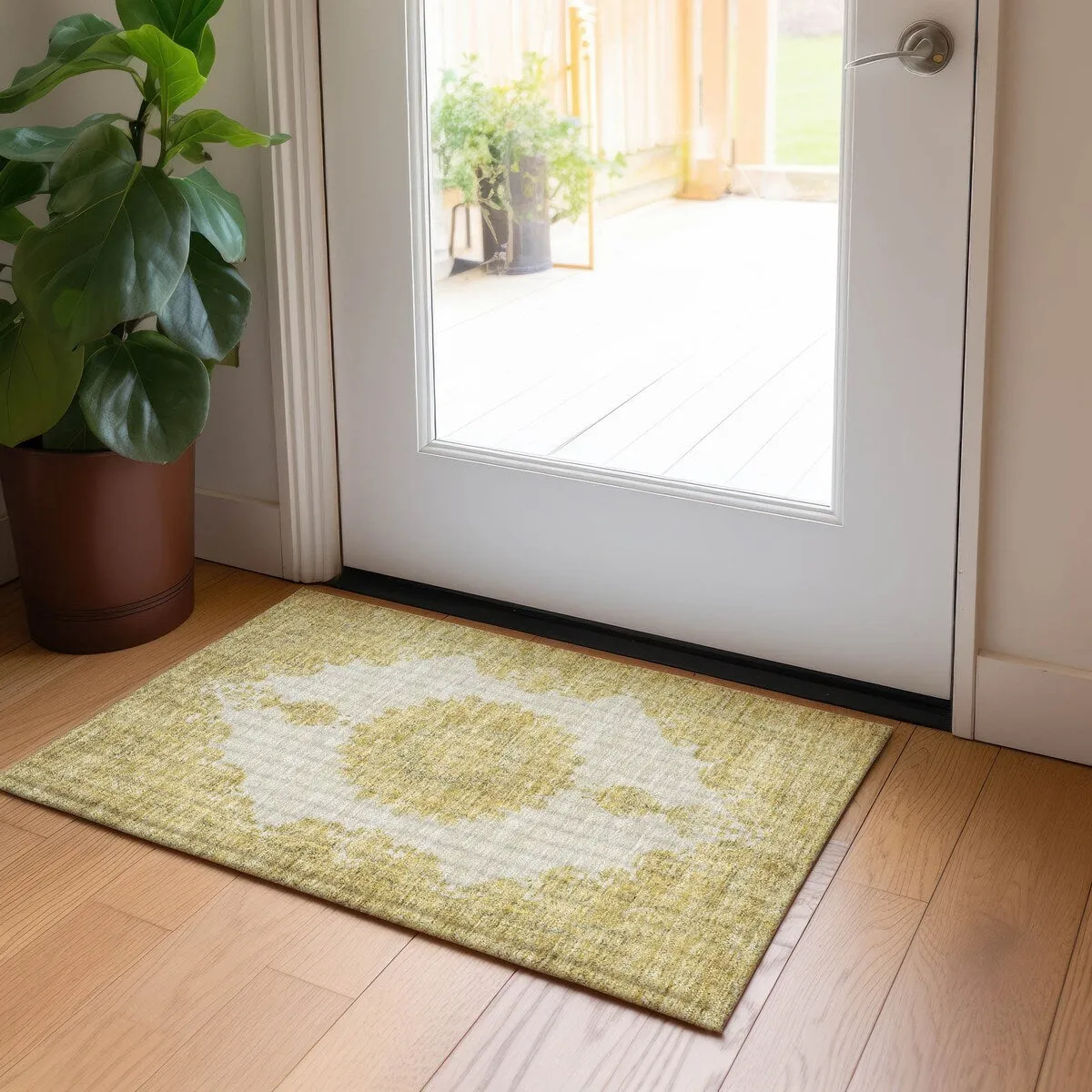 Machine Washable Indoor/ Outdoor Vintage Traditional Chantille Rug