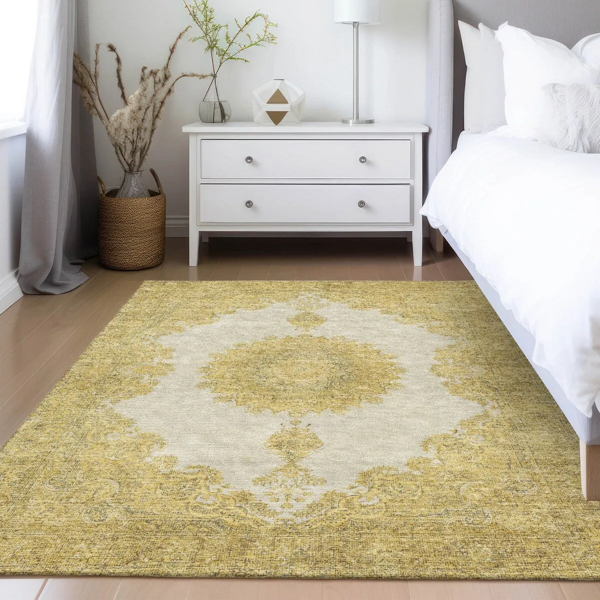 Machine Washable Indoor/ Outdoor Vintage Traditional Chantille Rug
