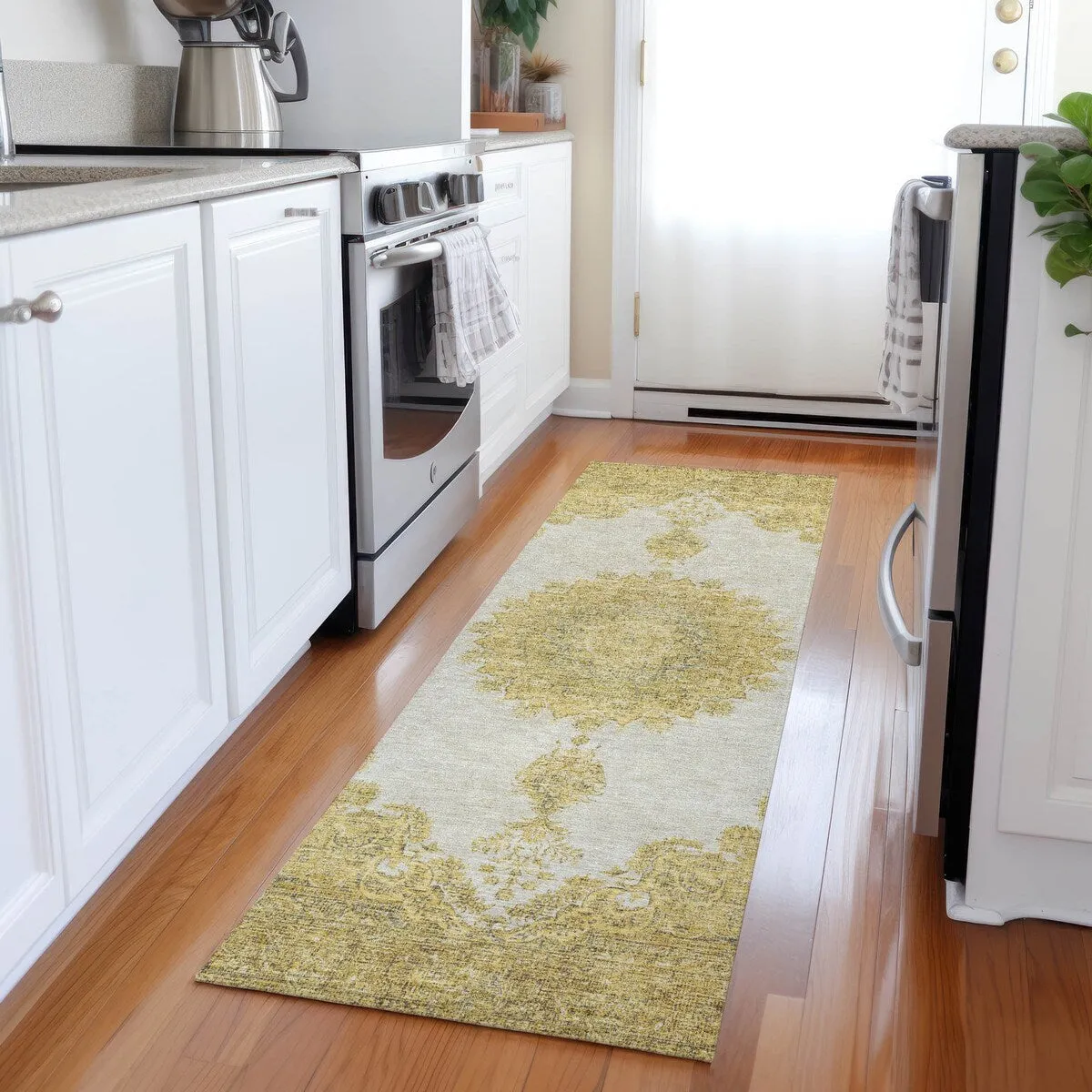 Machine Washable Indoor/ Outdoor Vintage Traditional Chantille Rug