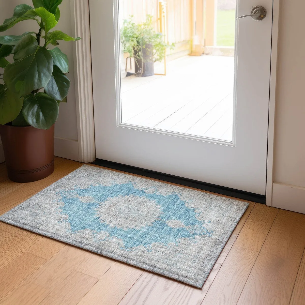 Machine Washable Indoor/ Outdoor Vintage Traditional Chantille Rug