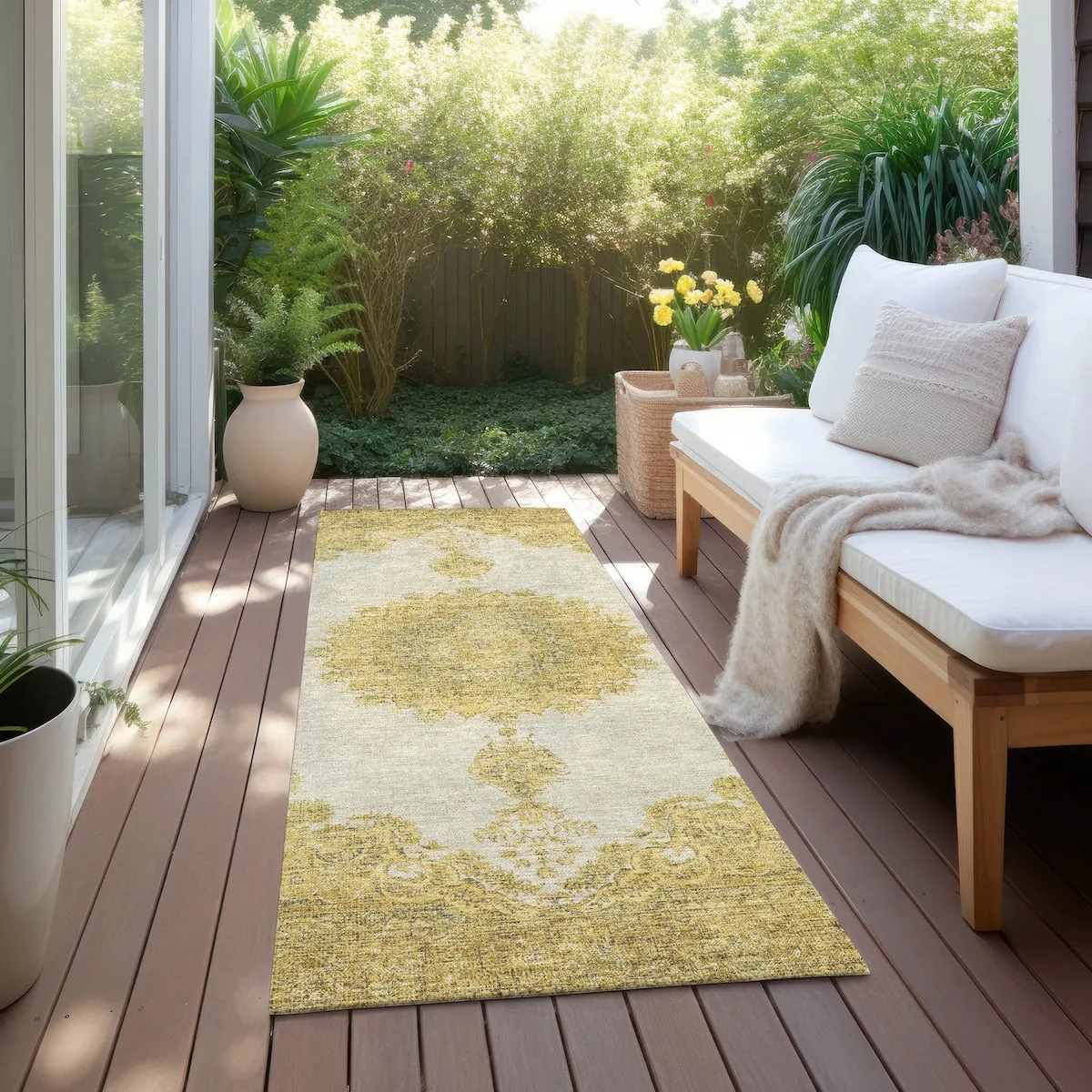 Machine Washable Indoor/ Outdoor Vintage Traditional Chantille Rug