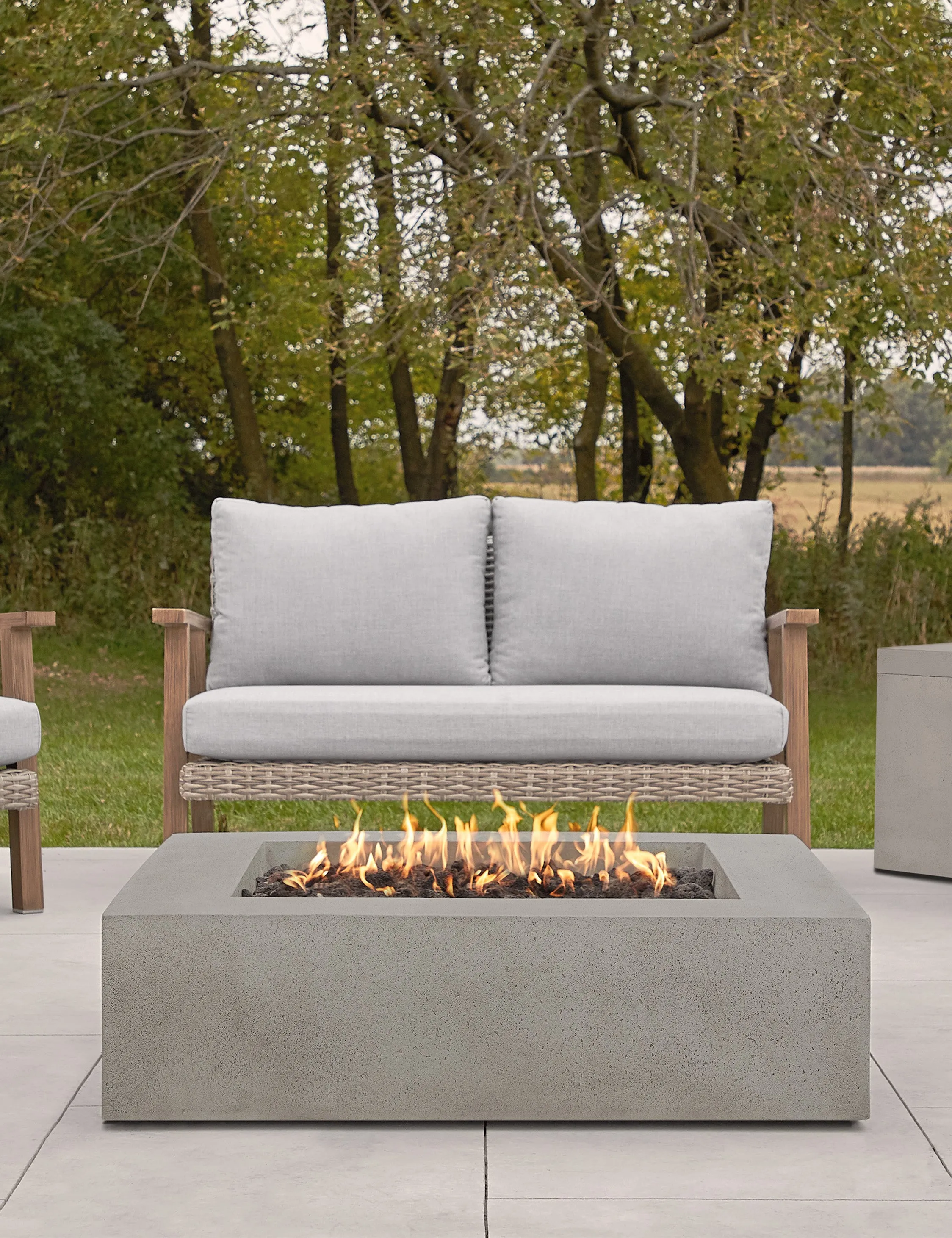 Magnus Fire Table