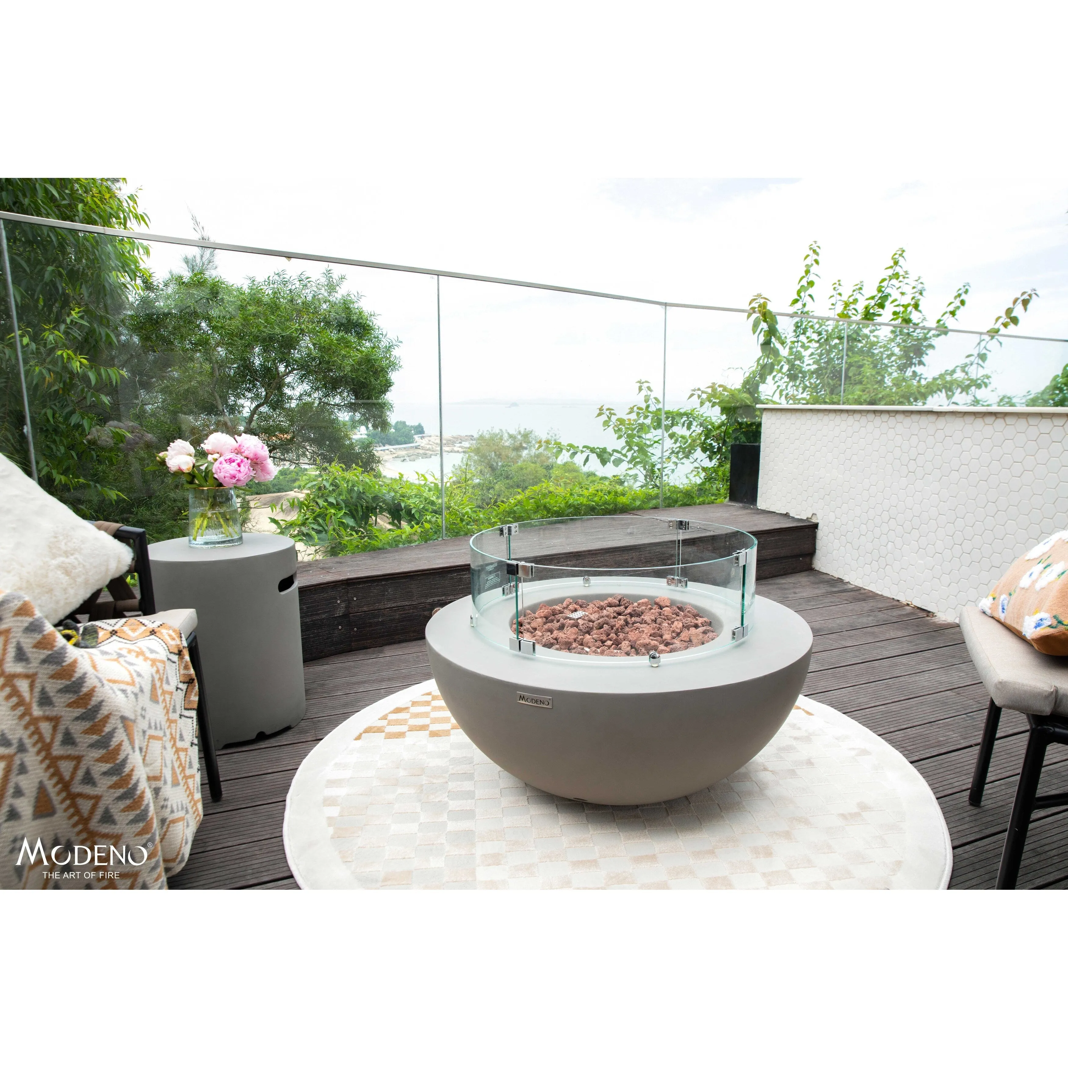 Modeno Roca 50.000 BTU Light Grey Concrete Propane Fire Table with Lava Rocks & Cover - 34 x 34 x 15