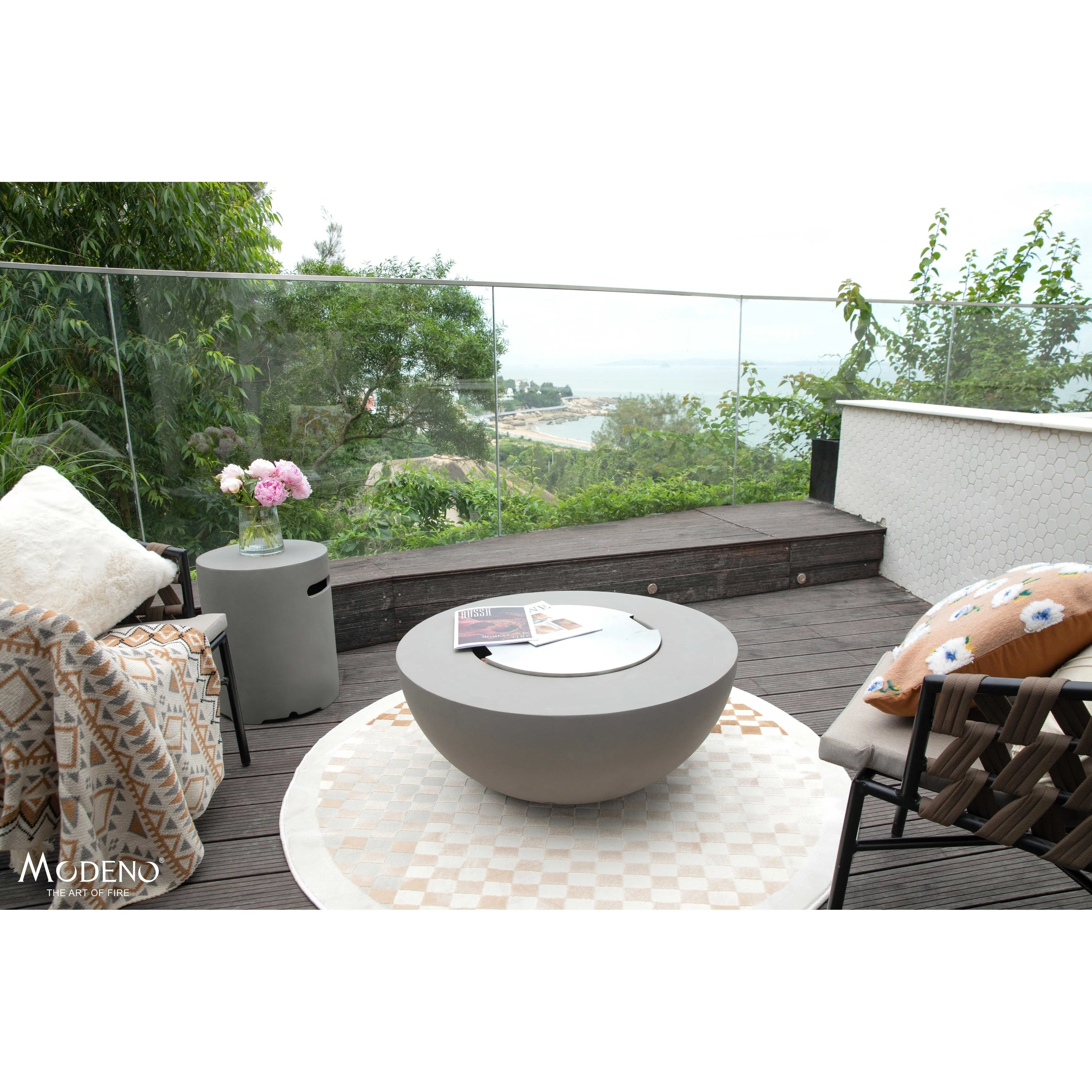 Modeno Roca 50.000 BTU Light Grey Concrete Propane Fire Table with Lava Rocks & Cover - 34 x 34 x 15