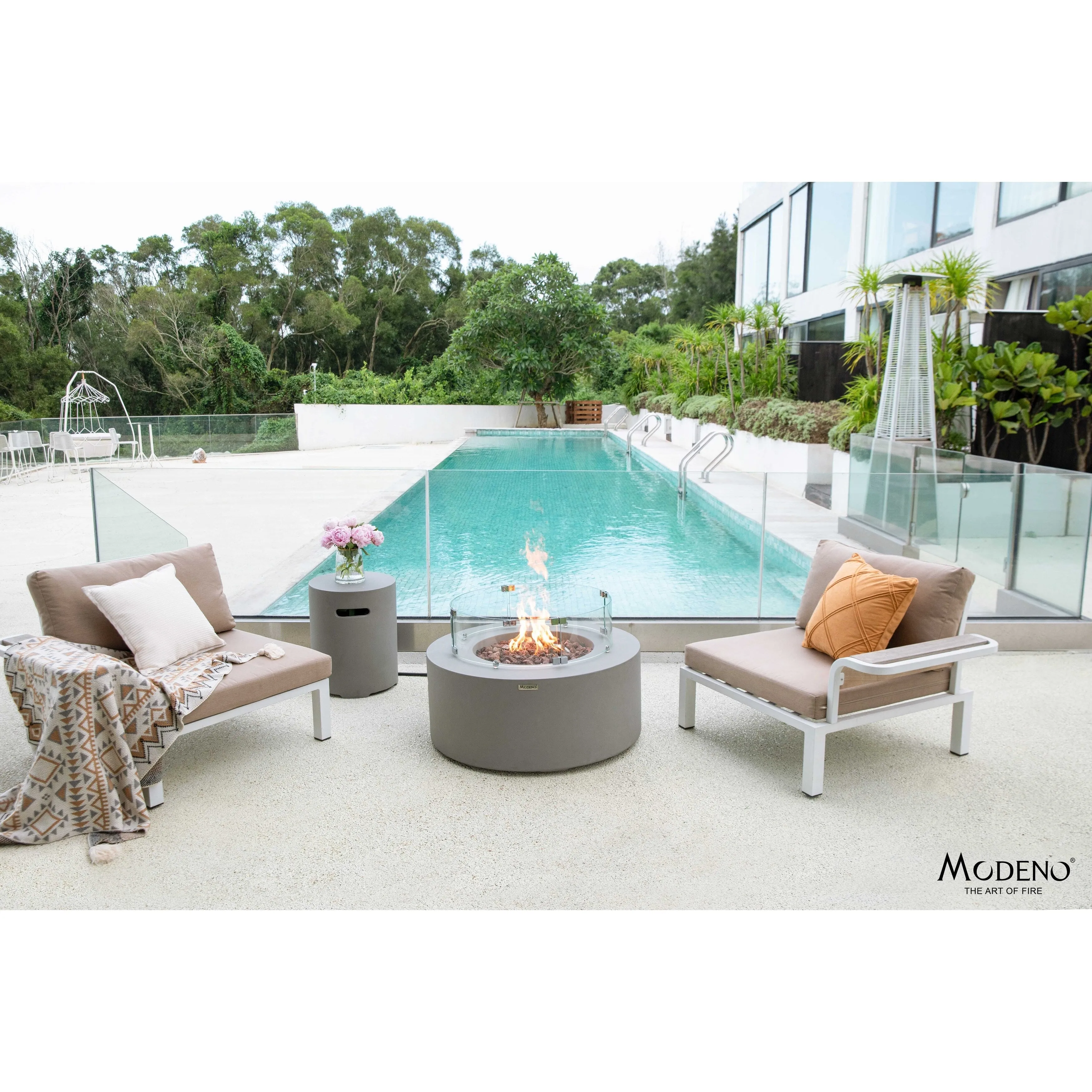 Modeno Tramore 50.000 BTU Light Grey Concrete Propane Fire Table with Lava Rocks & Cover - 34.3 X 34.3 X 14.6