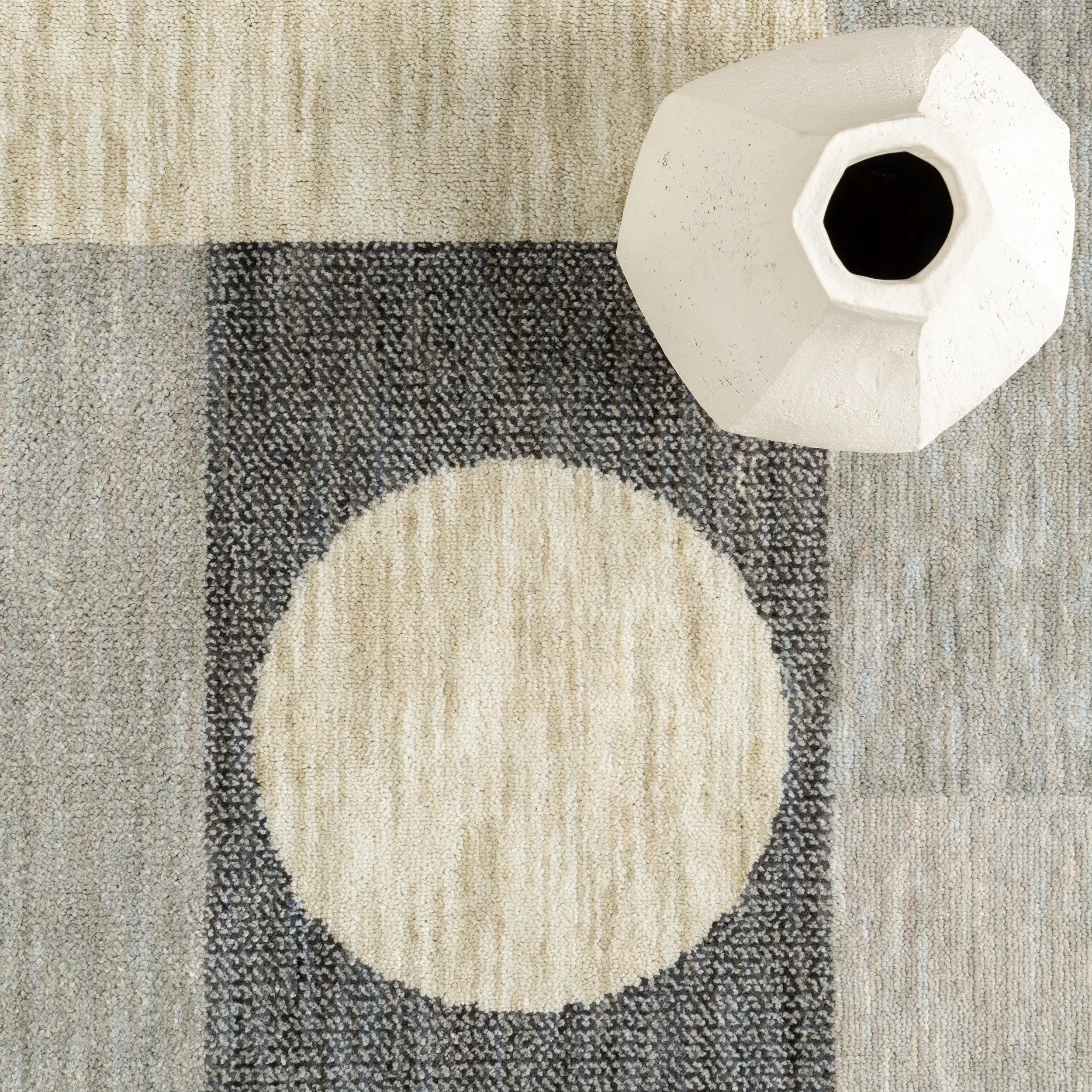 Nuloom Rhona Modern Geometric Recycled Area Rug