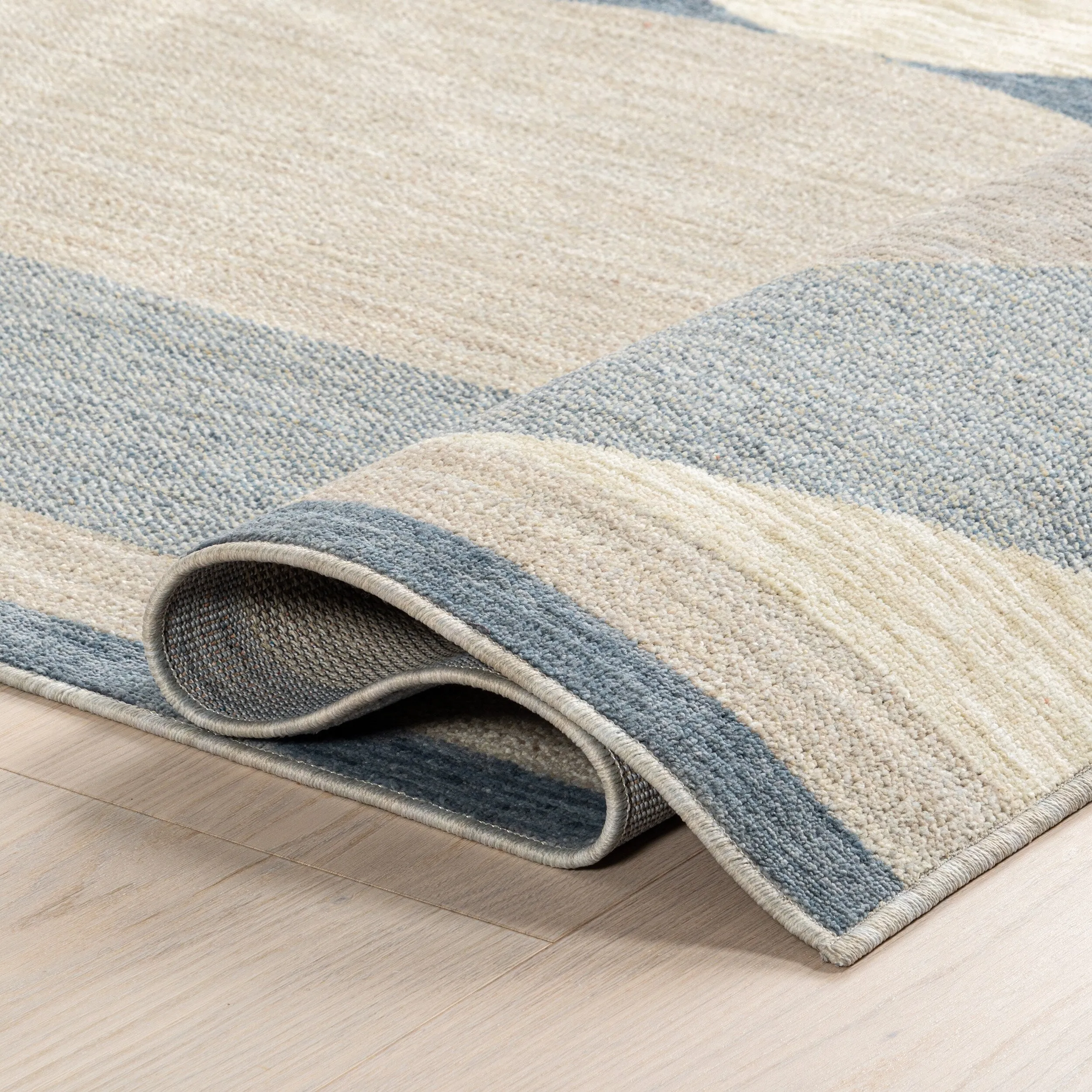 Nuloom Rhona Modern Geometric Recycled Area Rug
