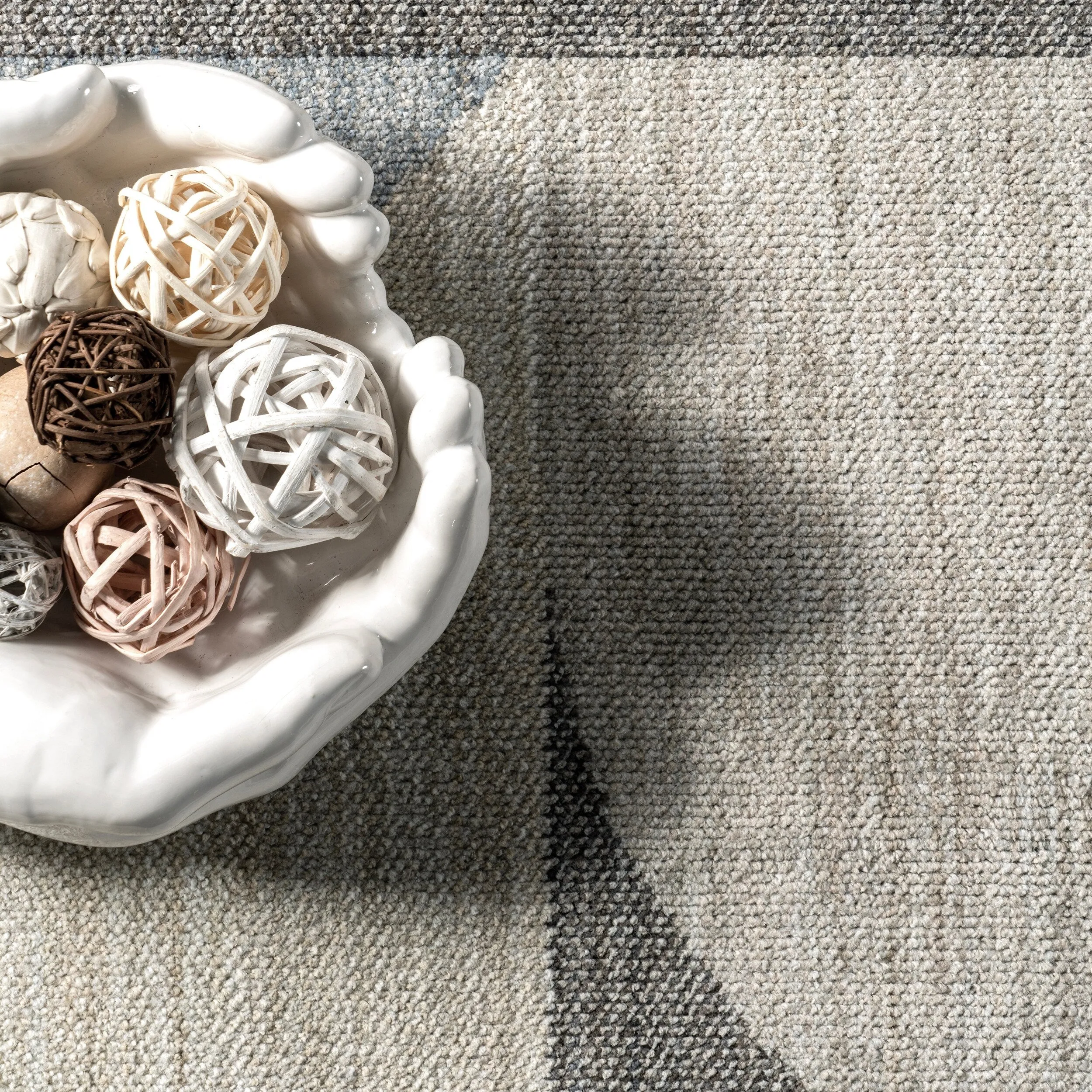 Nuloom Rhona Modern Geometric Recycled Area Rug