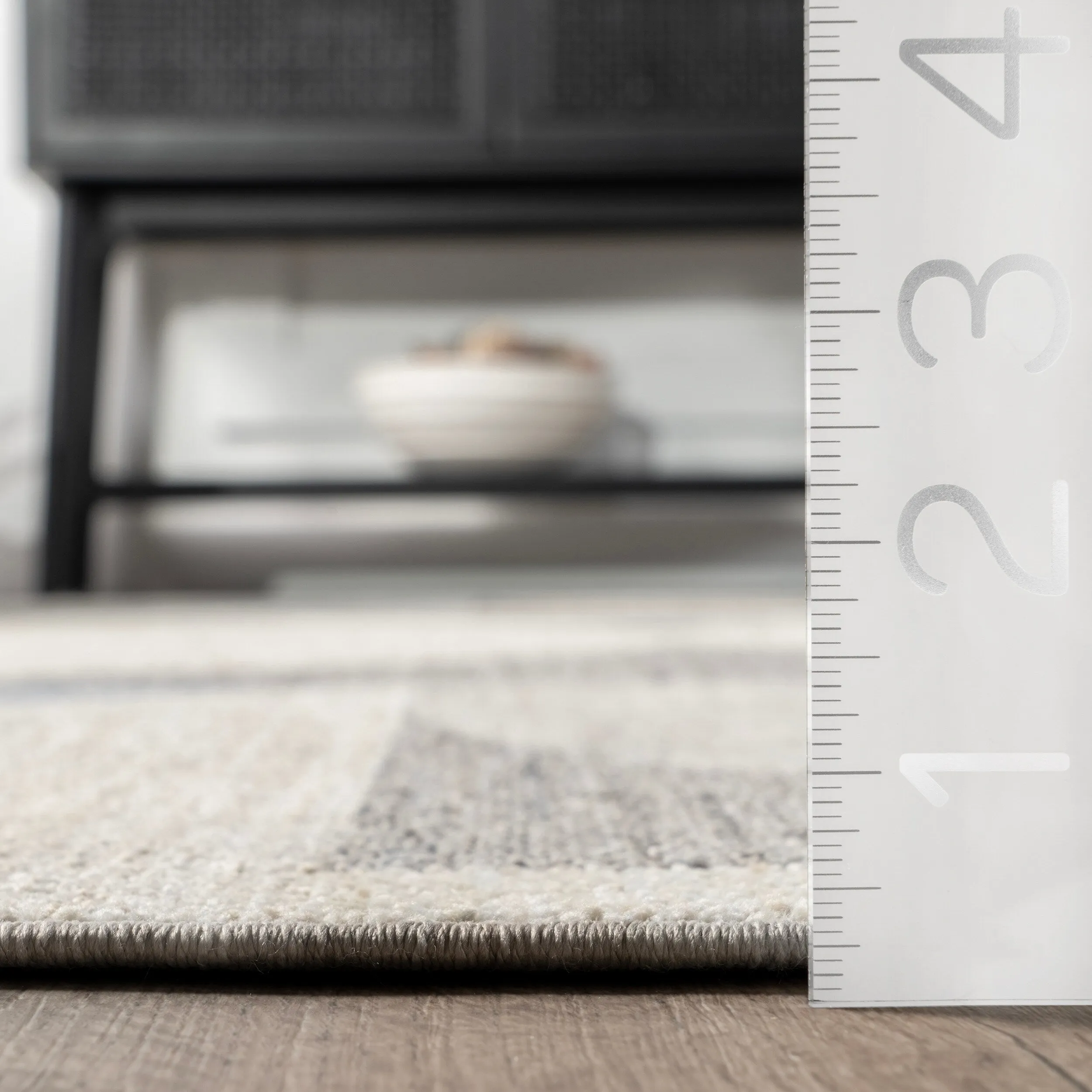 Nuloom Rhona Modern Geometric Recycled Area Rug