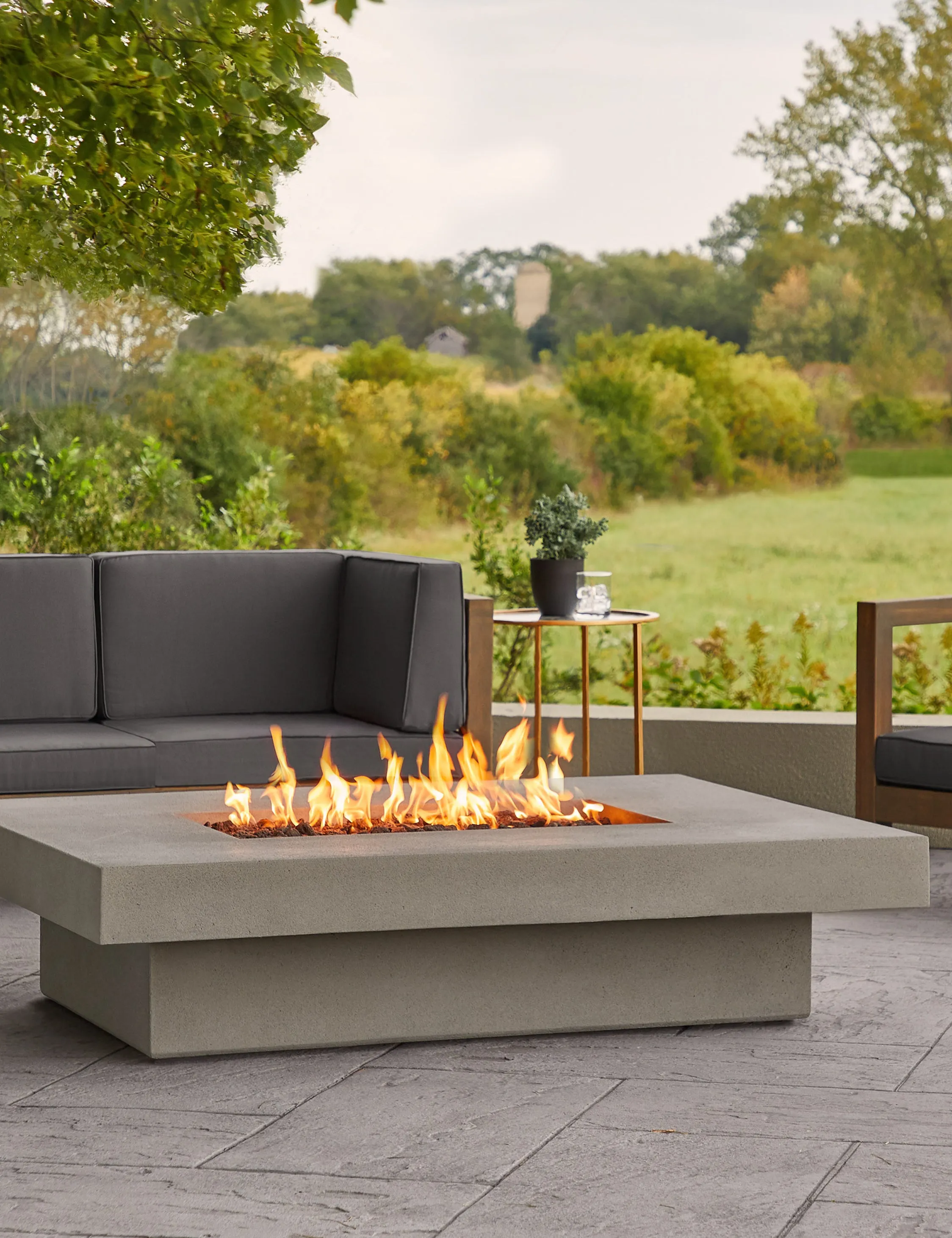 Pascual Fire Table