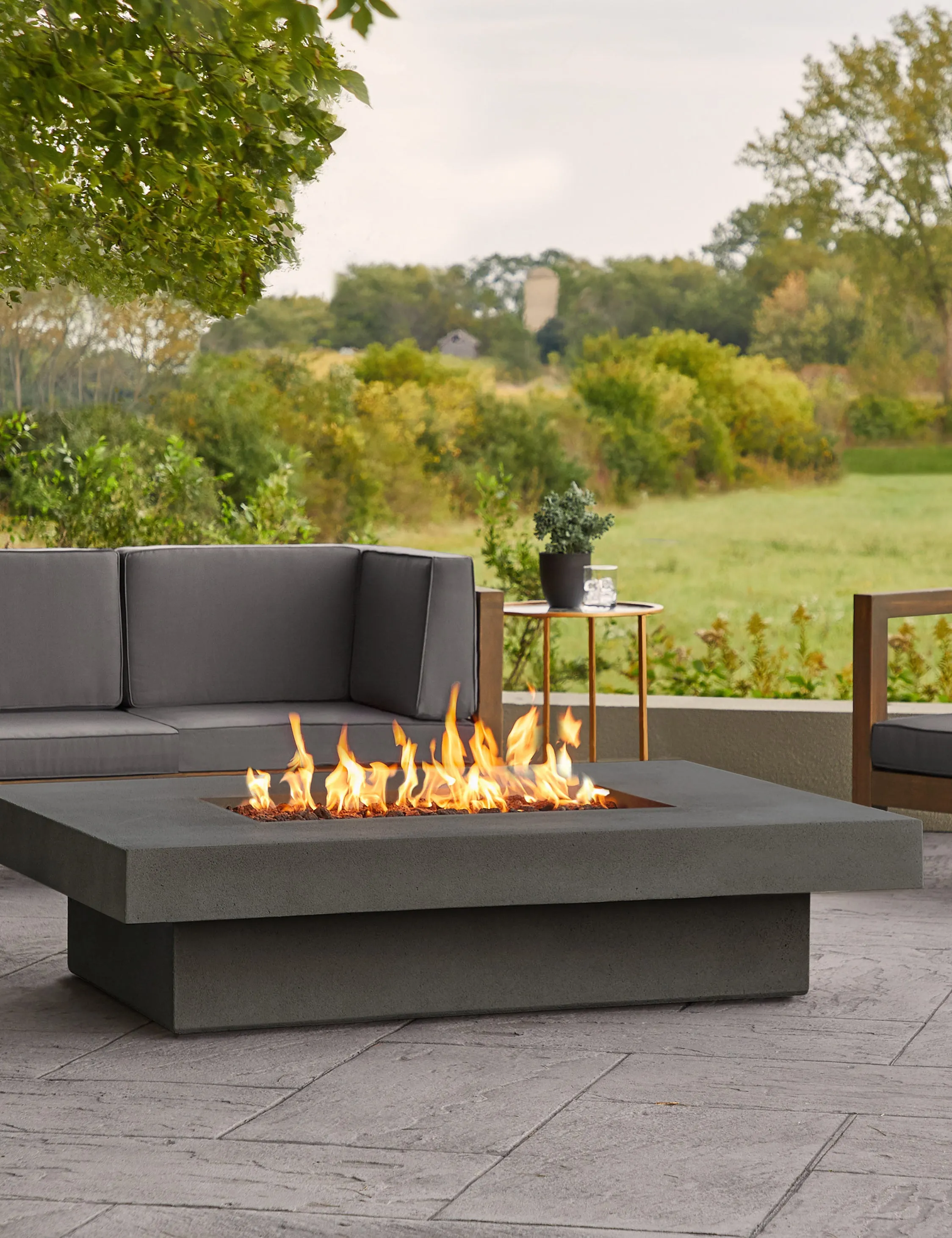 Pascual Fire Table