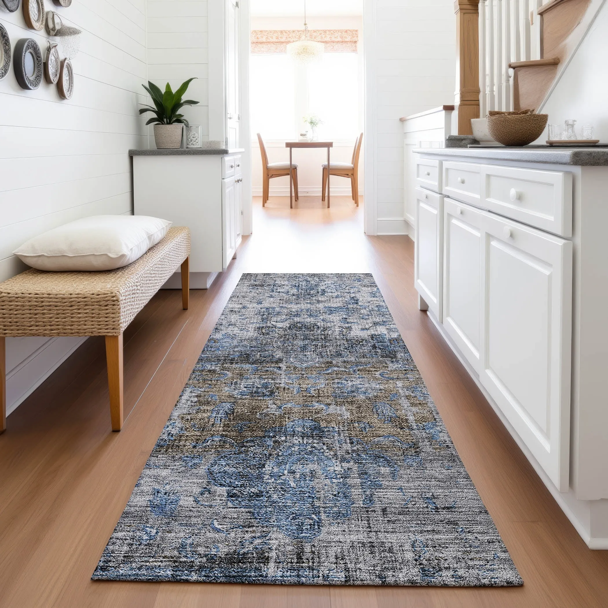 Premium Washable Super Soft Vintage Traditional Mayfield Rug