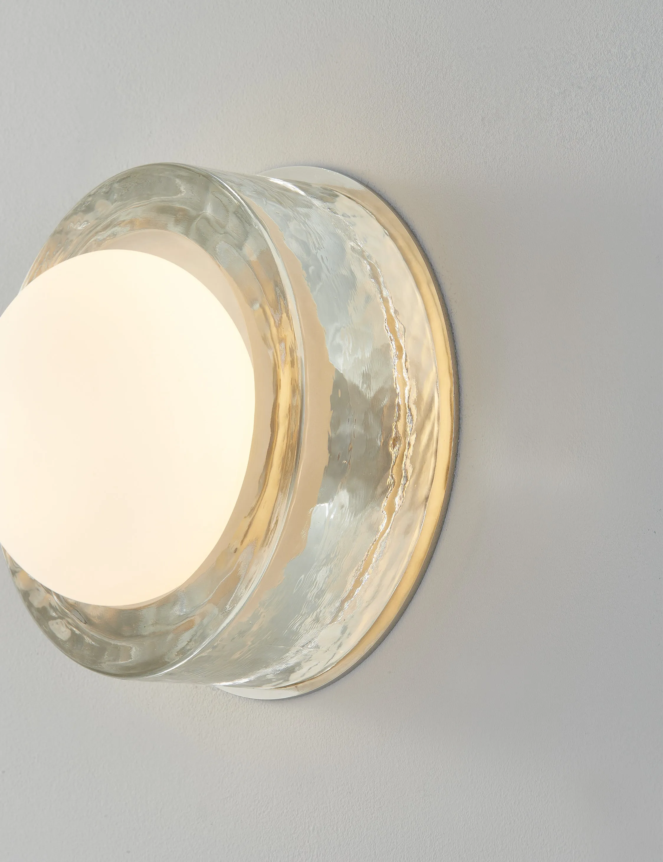 Ravi Round Sconce