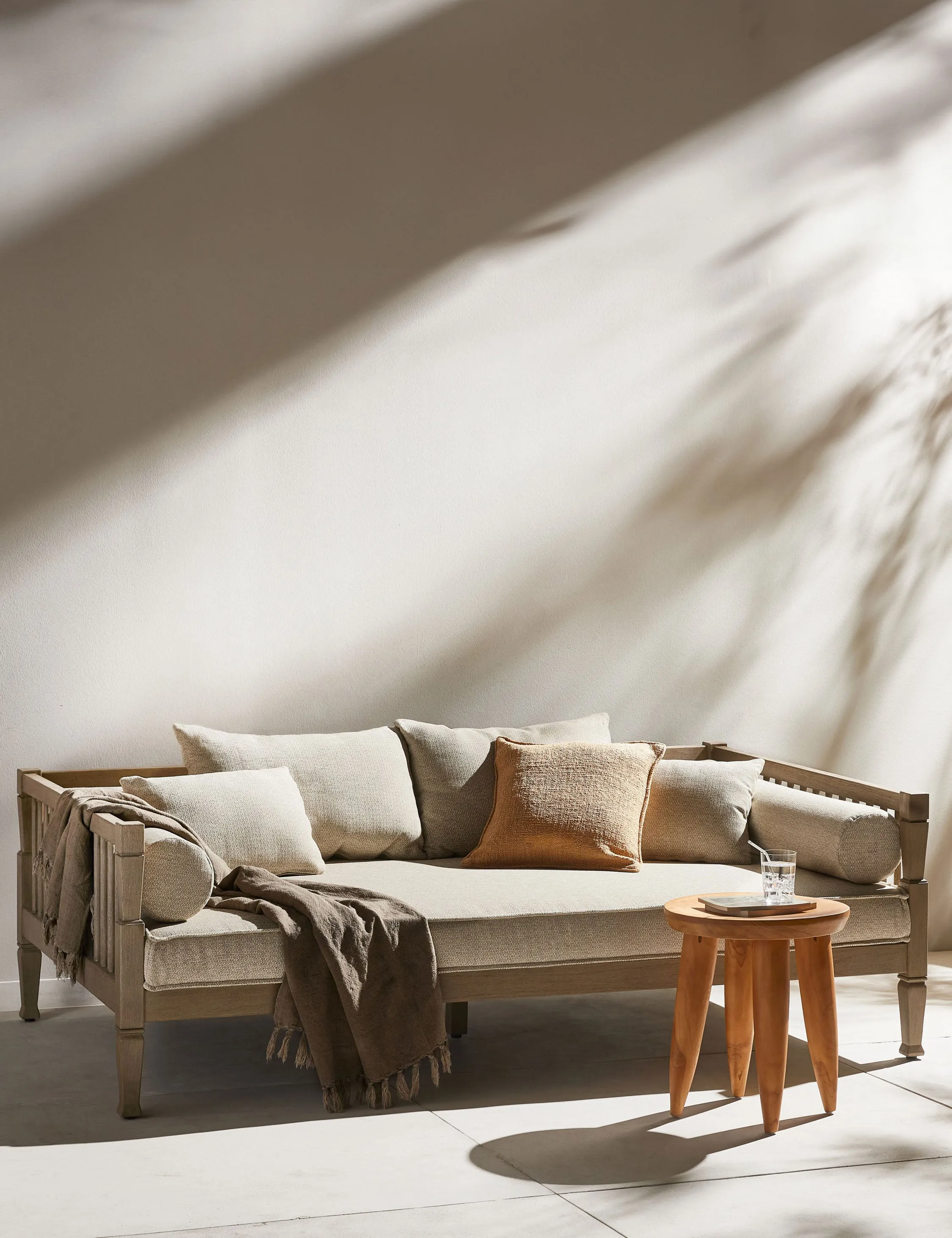Stratton Indoor / Outdoor Daybed